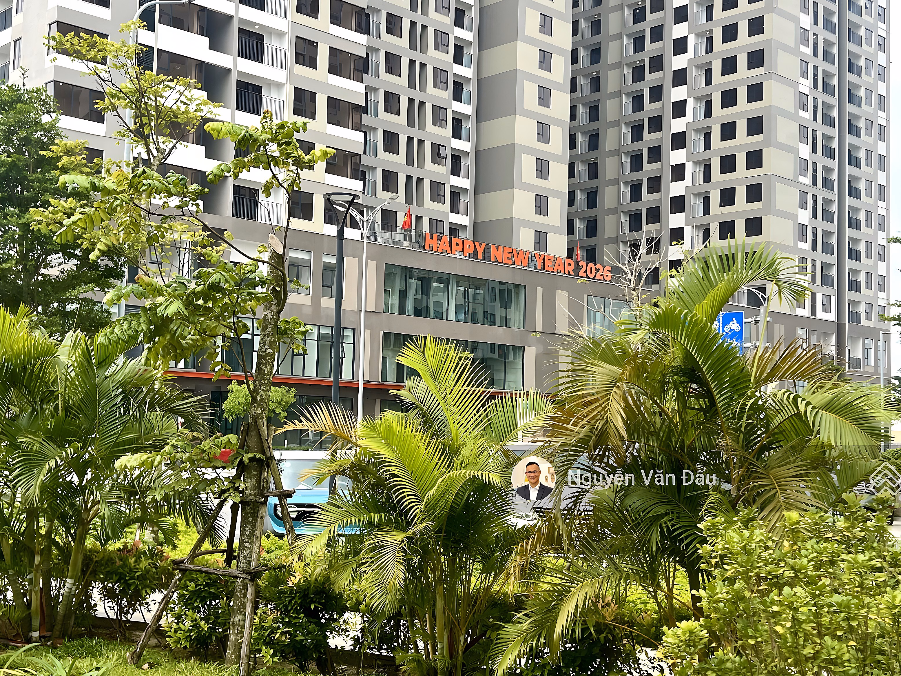 Need to rent FPT Plaza 3 apartment, Building W, fully furnished*** Mr Dau