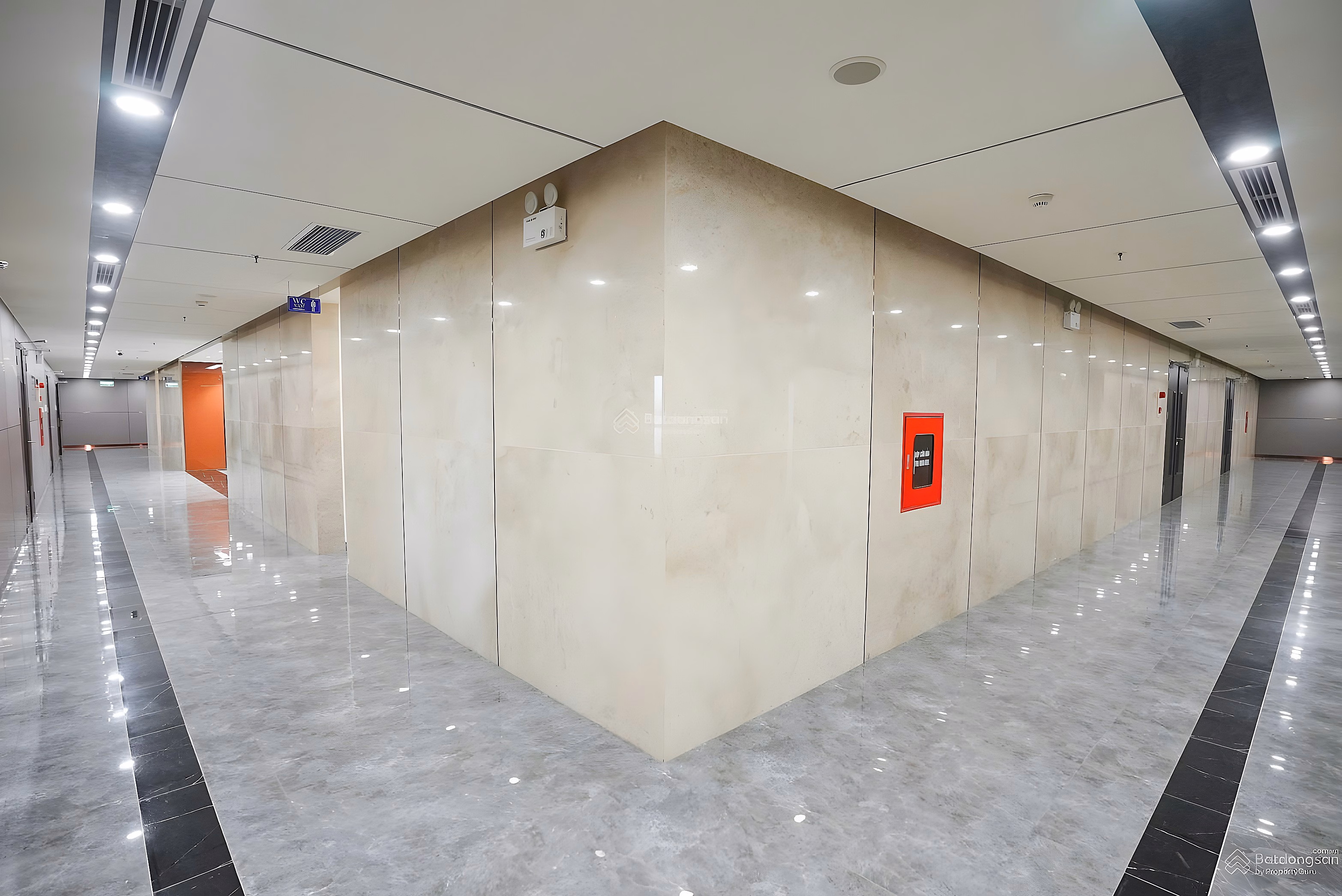 Renting halls, event and training spaces at Vinaconex Bach Mai at extremely preferential prices