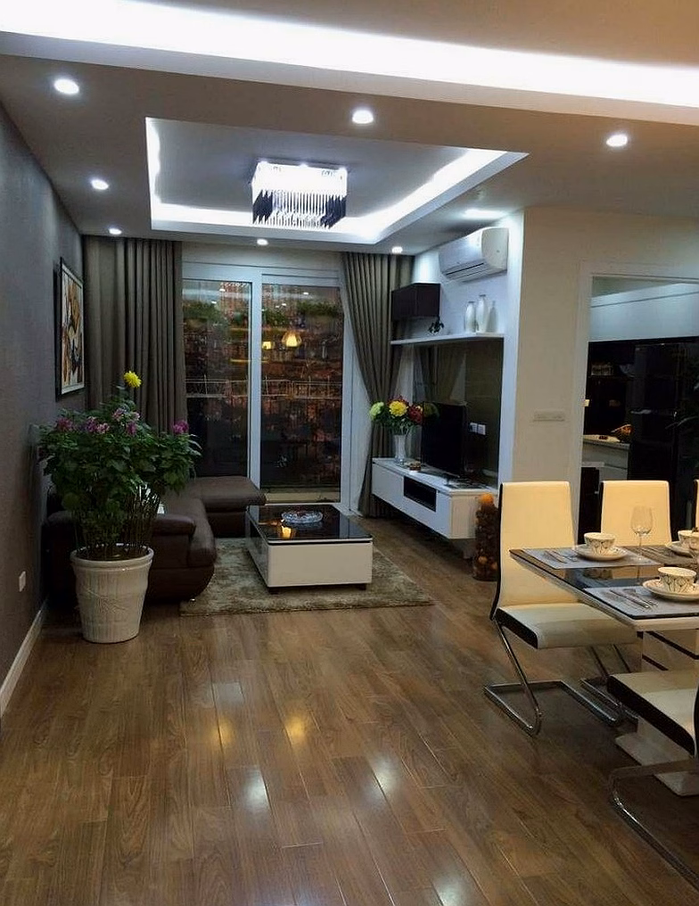 Selling Star Tower apartment 283 Khuong Trung, 6.2 billion, 71m2, 2 bedrooms, 2 bathrooms, preferential price, owner:O9624491O5