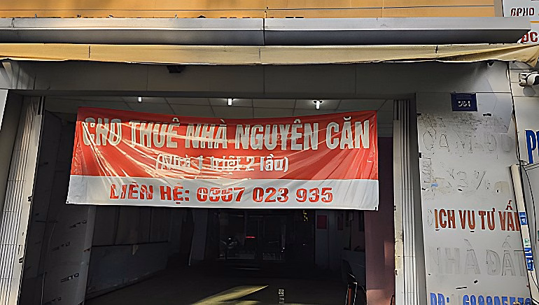 Whole house for rent, frontage on Thuy Van street
