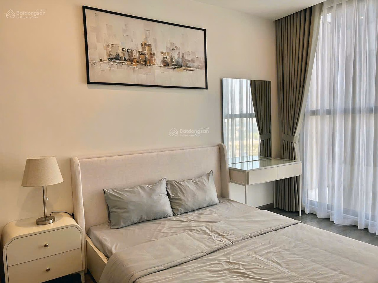 THE OWNER SENDS A 1-BR MIDDLE FLOOR APARTMENT FOR SALE SUPER CHEAP PRICE 3.08 BILLION, AS CHEAP AS SAPPHIRE FULL FURNITURE, READY FOR RENT