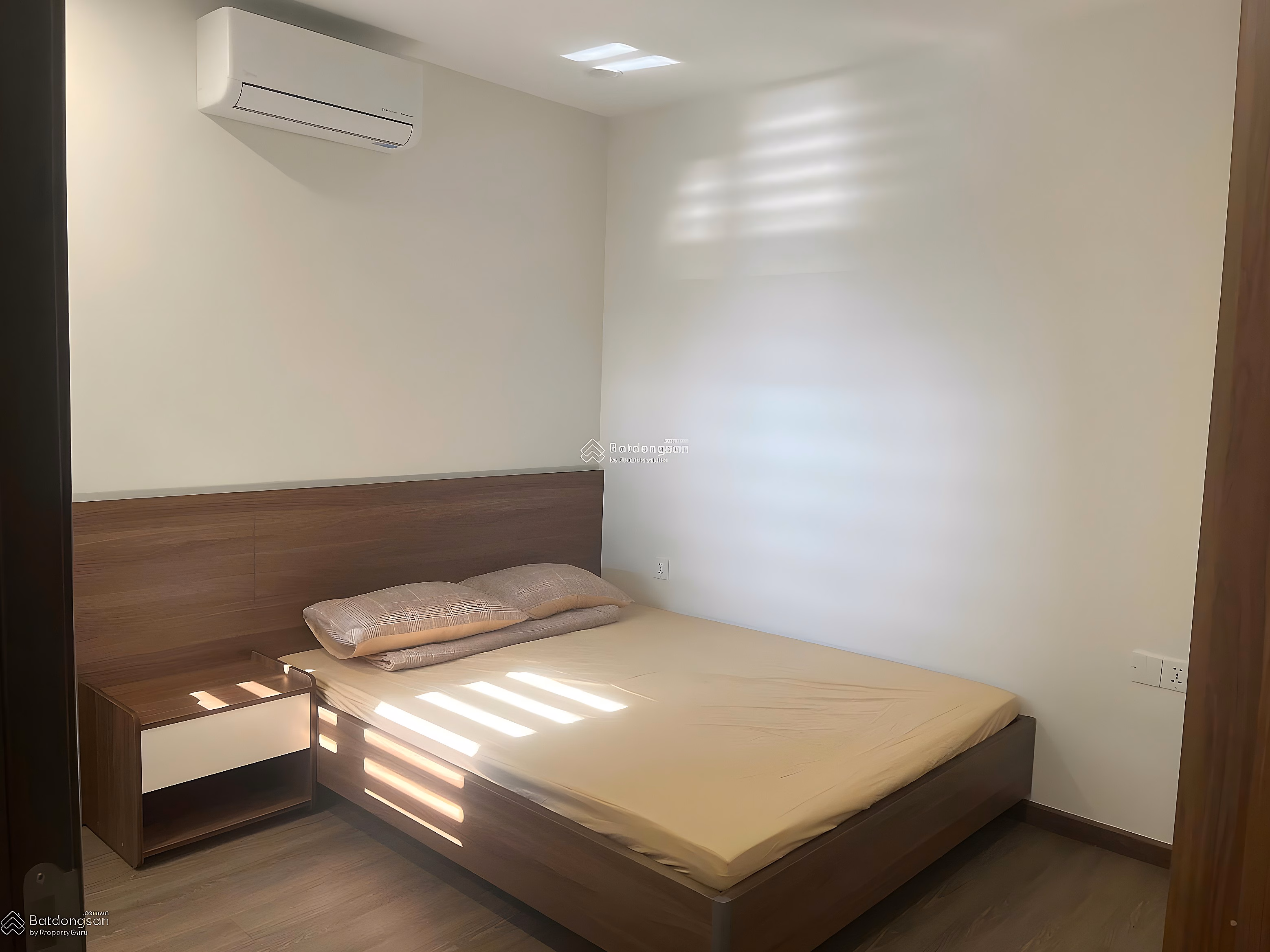 FPT Plaza 3 apartment for rent, fully furnished, 2 bedrooms, price 12 million/month