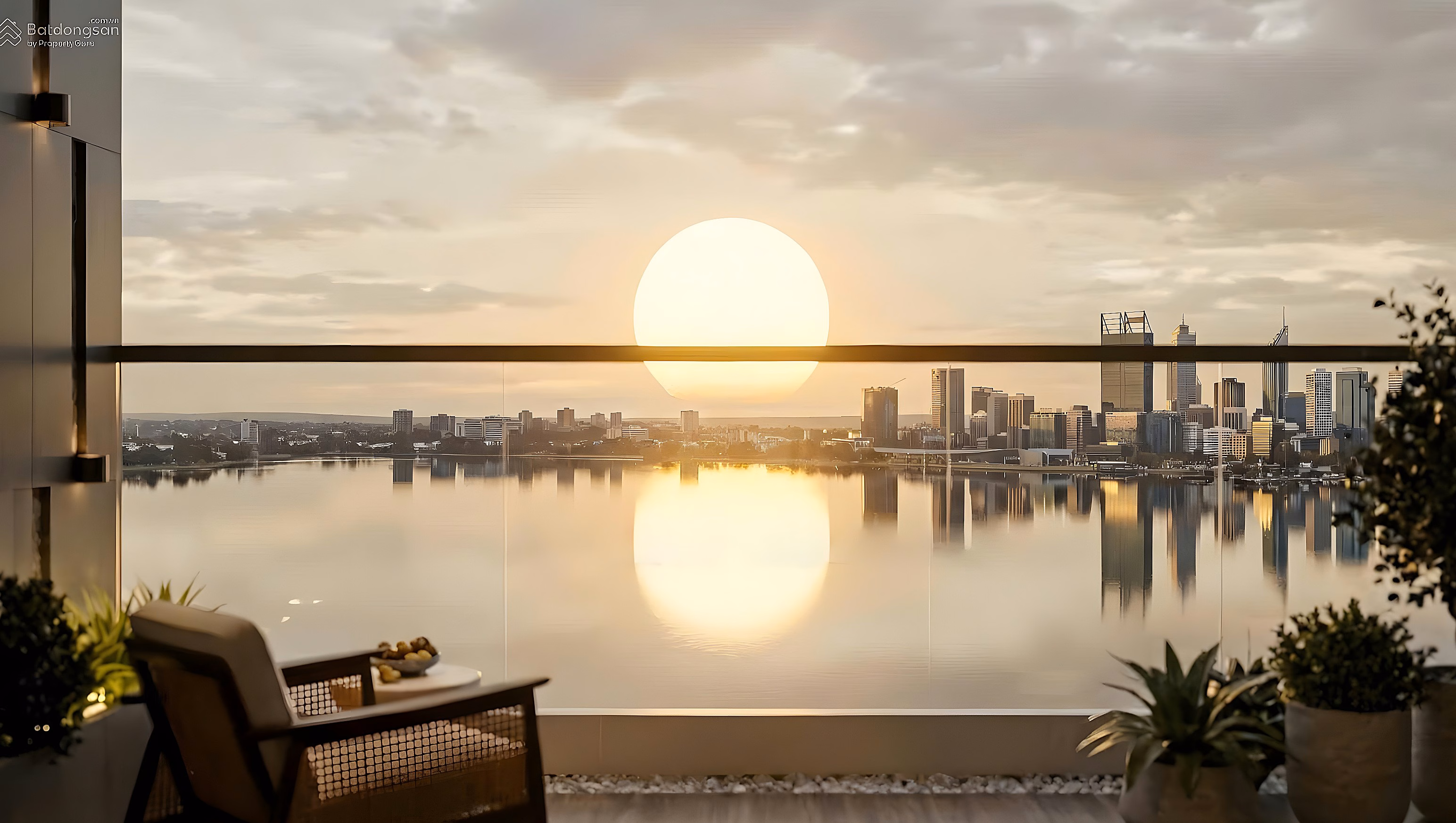 Iconia Mipec To Huu 2-bedroom apartment 75m2 near Me Tri lake only 95 million/m2, open middle floor, high-class furniture