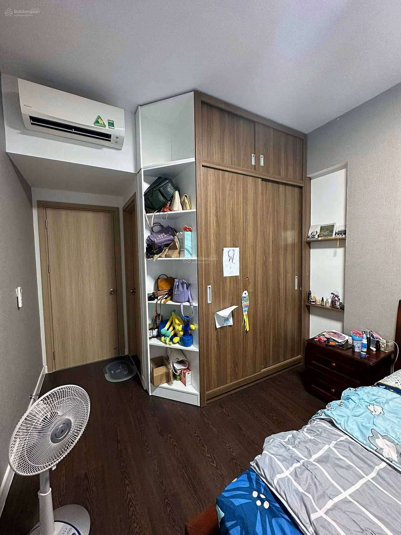 Golden Mansion apartment for rent - Phu Nhuan. Area 90m2 3 bedrooms. Price 22 million*** Mail