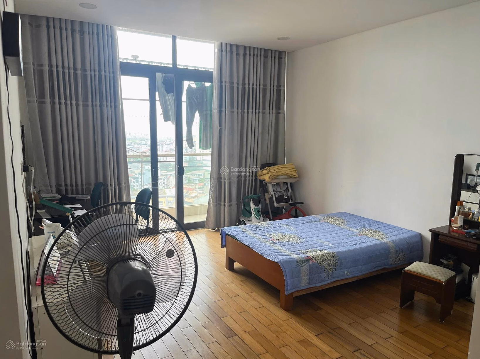 The owner's family needs to sell the Dolphin Plaza apartment