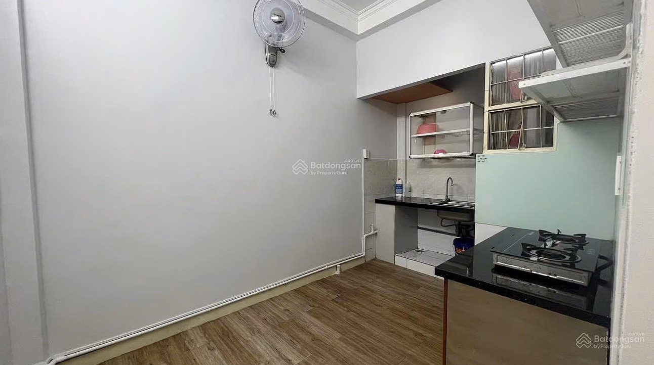 Apartment for rent 68m2 with 2 bedrooms, NTCB at Phan Xich Long C/c, price 8 million