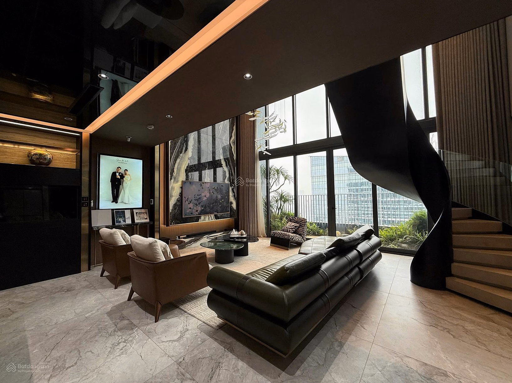 Duplex 4 bedrooms, 3 bathrooms for sale at N01T6 Han Jardin Apartment, super bargain price 63 billion, 252m2