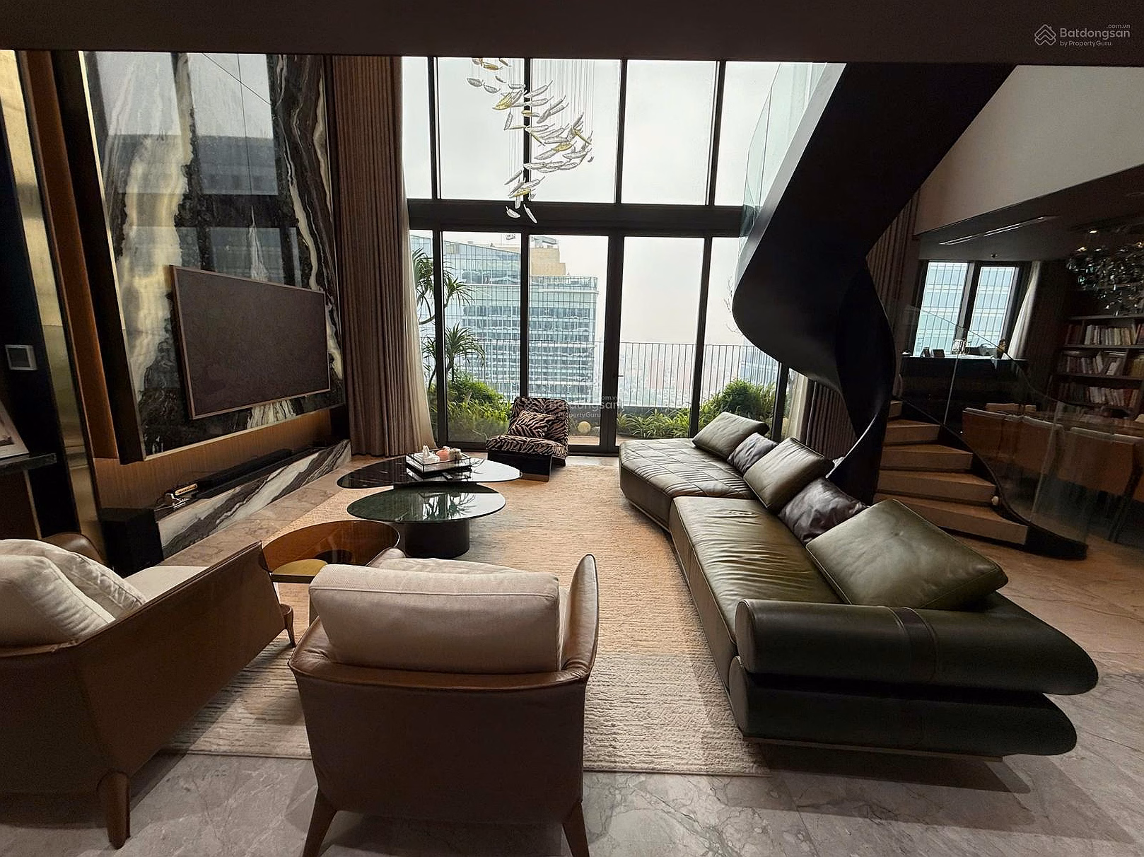 Duplex 4 bedrooms, 3 bathrooms for sale at N01T6 Han Jardin Apartment, super bargain price 63 billion, 252m2
