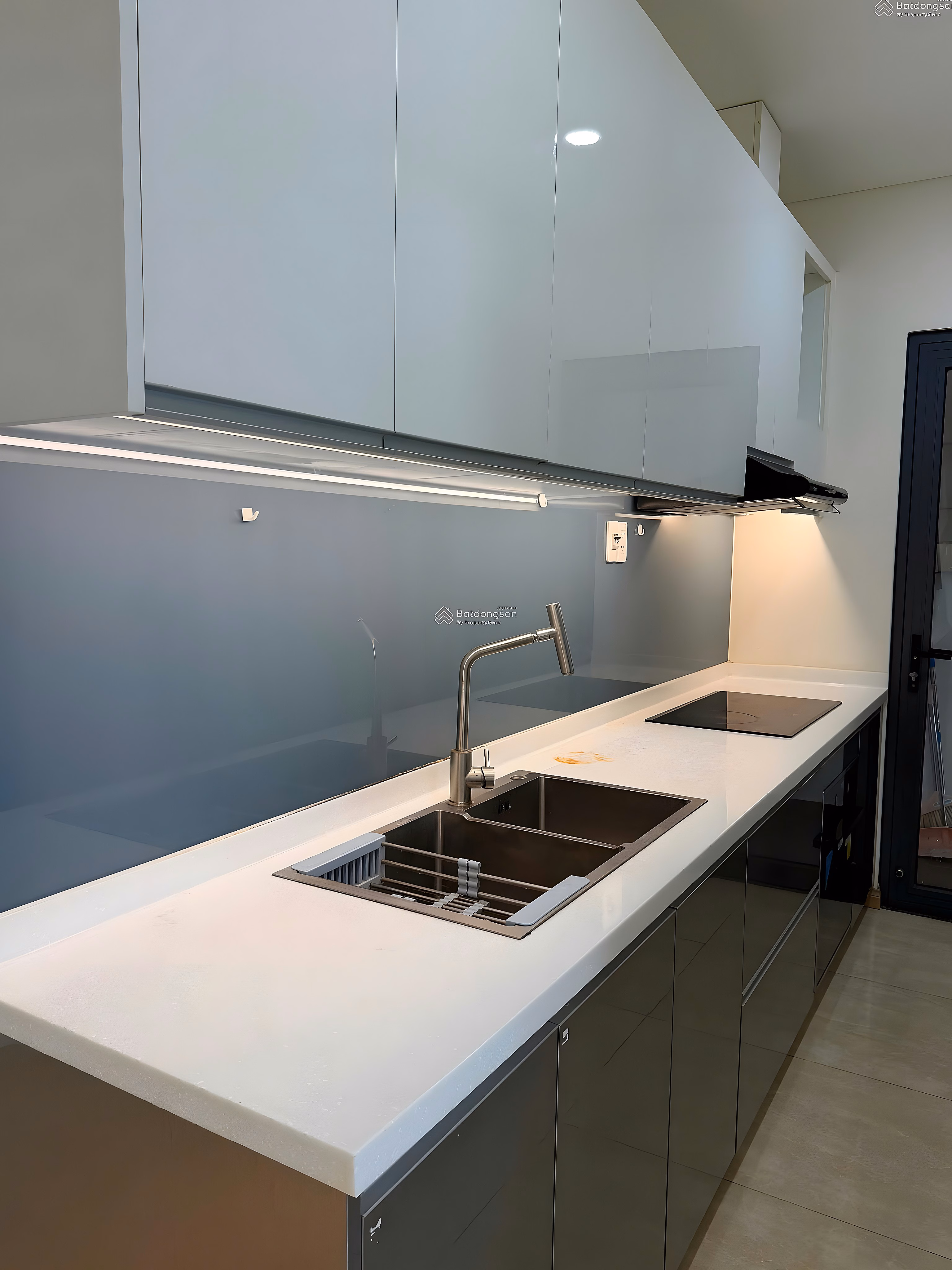 Monarchy apartment for rent, 2 bedrooms, 75m², fully furnished, beautiful Han river view, price 20 million/month