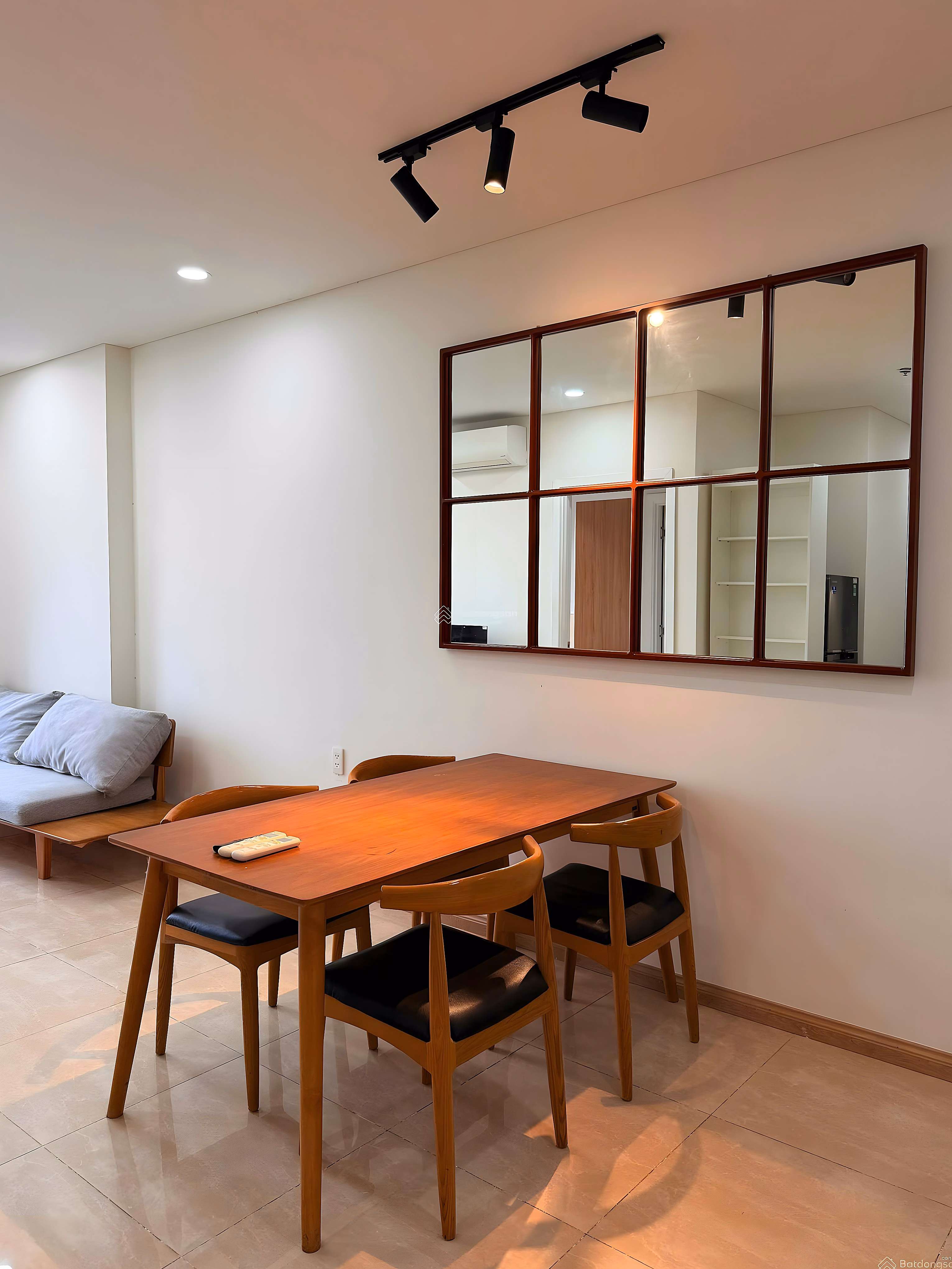 Monarchy apartment for rent, 2 bedrooms, 75m², fully furnished, beautiful Han river view, price 20 million/month