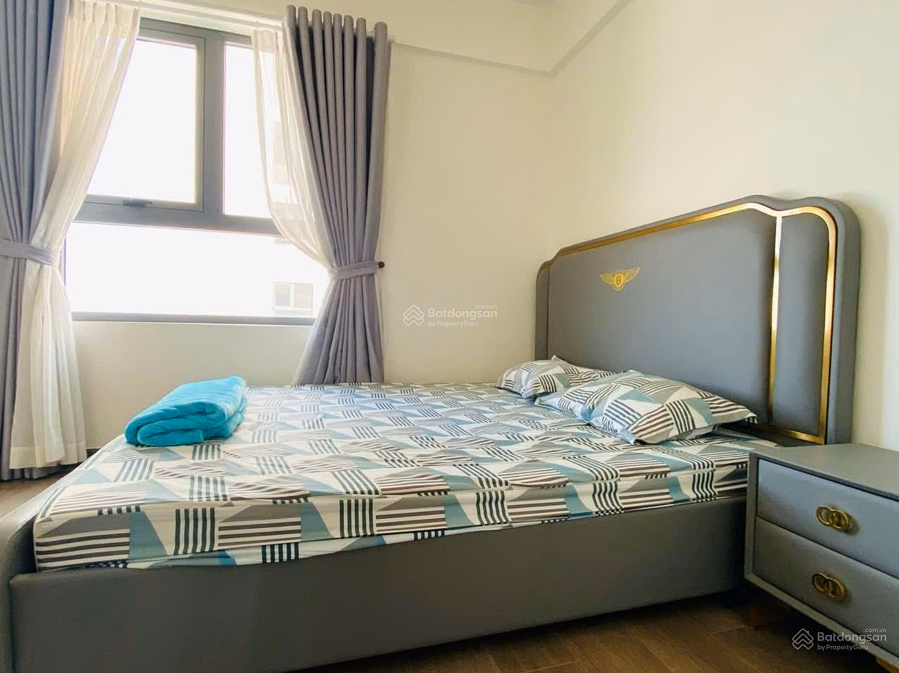 2 bedrooms 70m2 Q7 Boulevard Nguyen Luong Bang - Corner apartment - River view - Full beautiful furniture - 14 million
