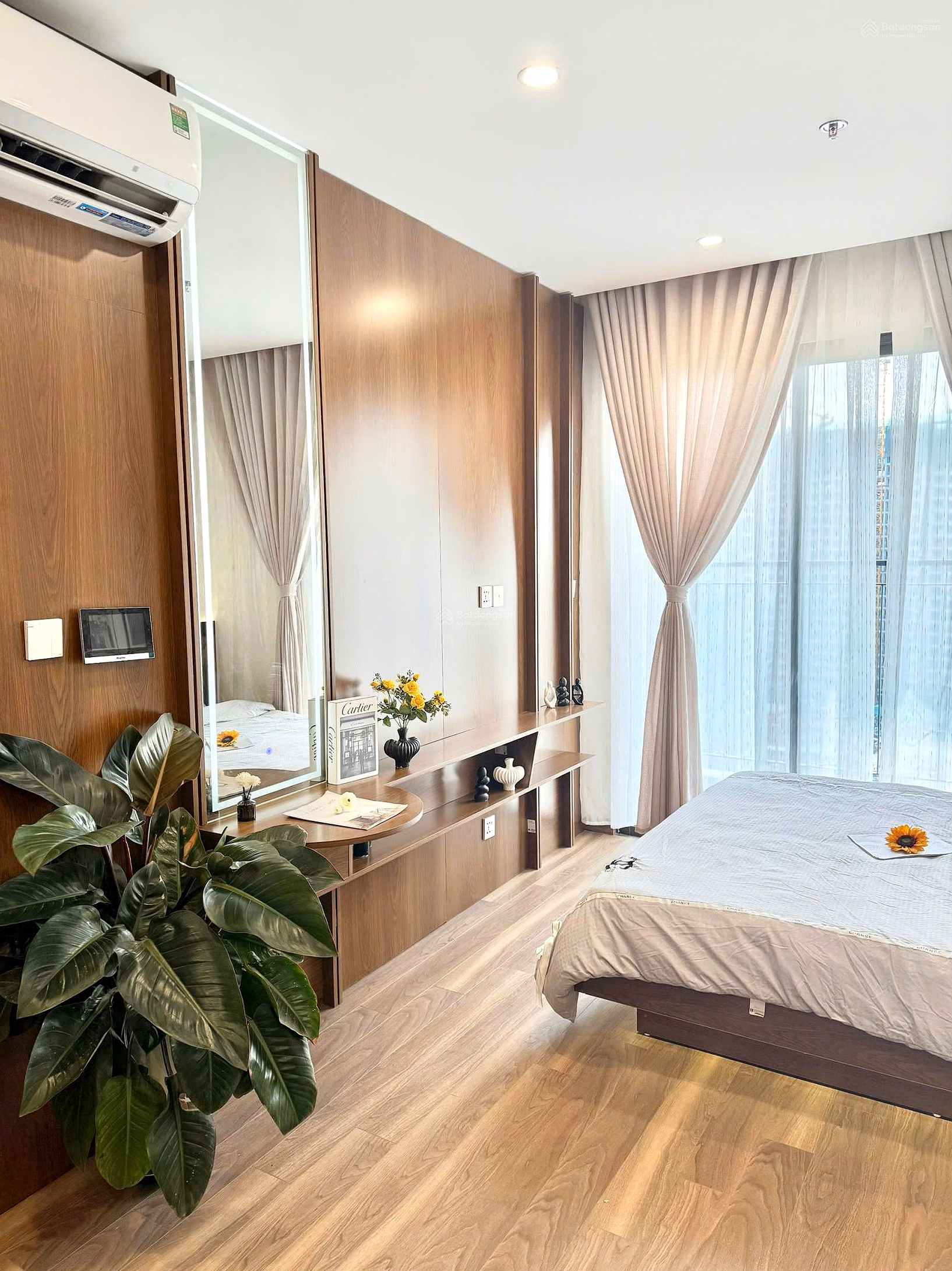 Make money! Selling 27.5m2 Apartment - ZR1, Homestay Apartment Line Always On Fire, Super Nice Decor, Price 2.42 billion