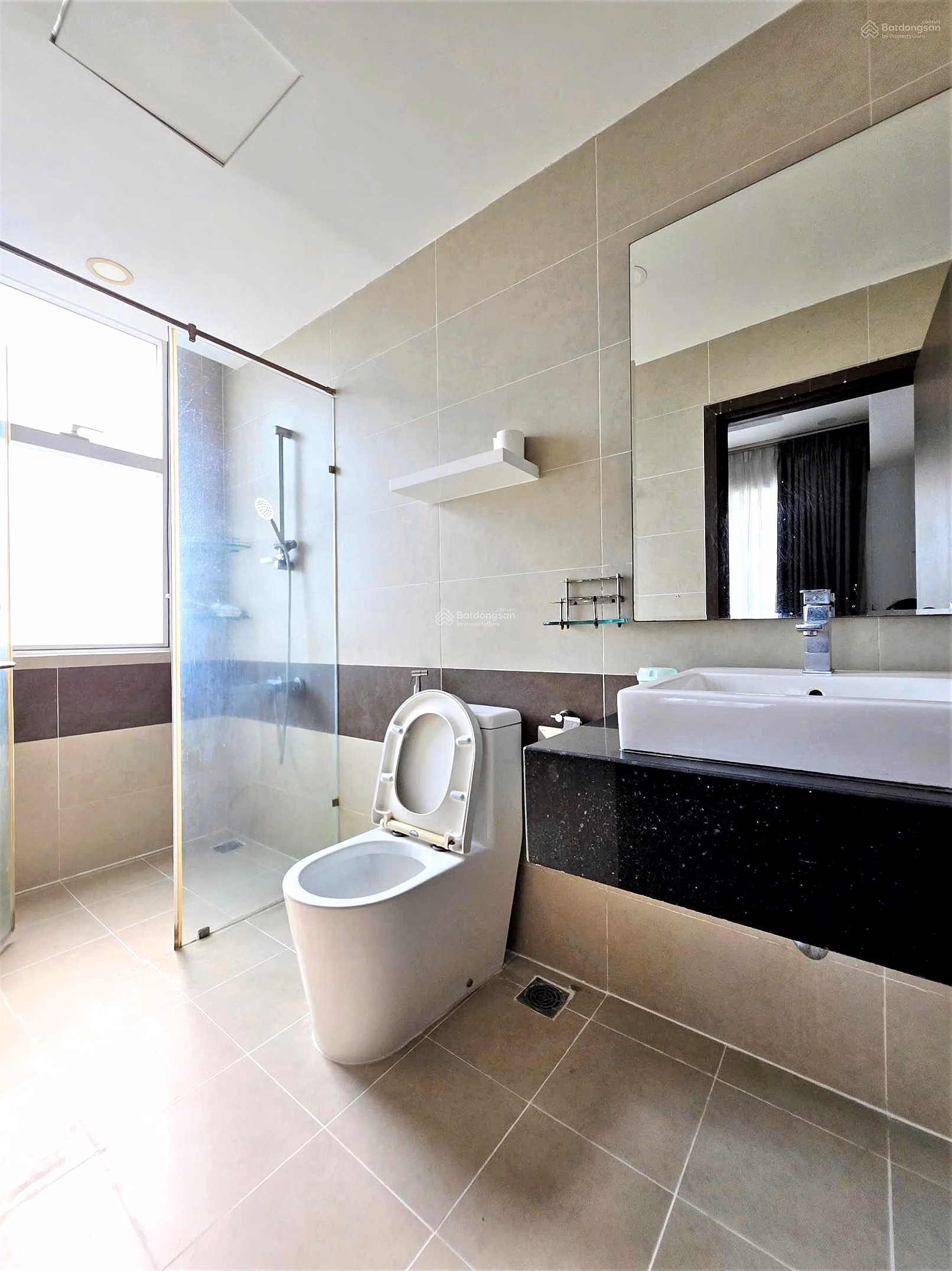 Corner apartment for rent with 2 bedrooms/2 bathrooms, 73m2, open view, internet included - The Botanica
