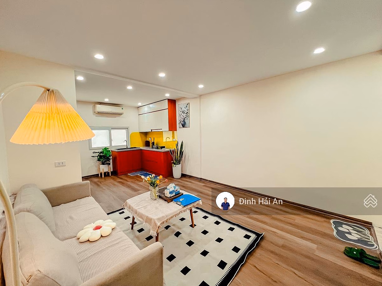 The owner sells Giang Vo collective - 80m2 - 2 bedrooms 2 bathrooms - Full furniture - Price 3.55 billion