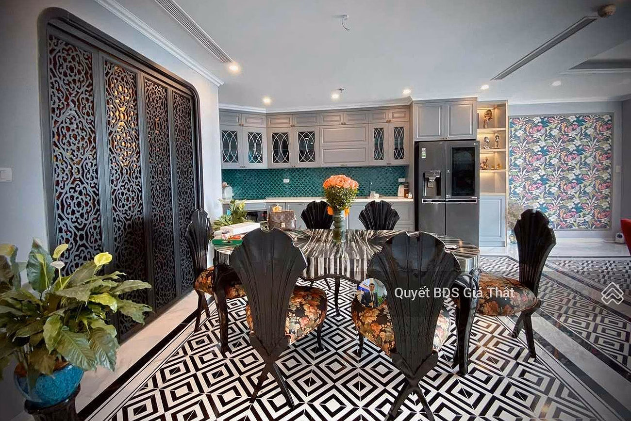 (Real price). Owner sells apartment 128m2 3 bedrooms + 3 bathrooms full NT price 15 billion CC Cau Giay Center Point