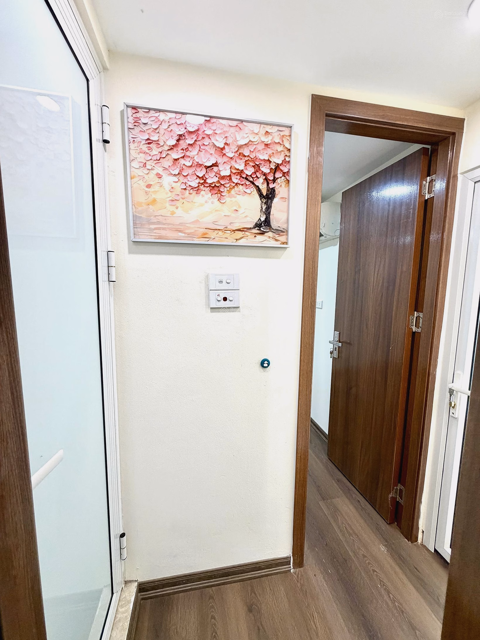 The owner is selling the 4th + 5th floors of house 414, A2 Giang Vo