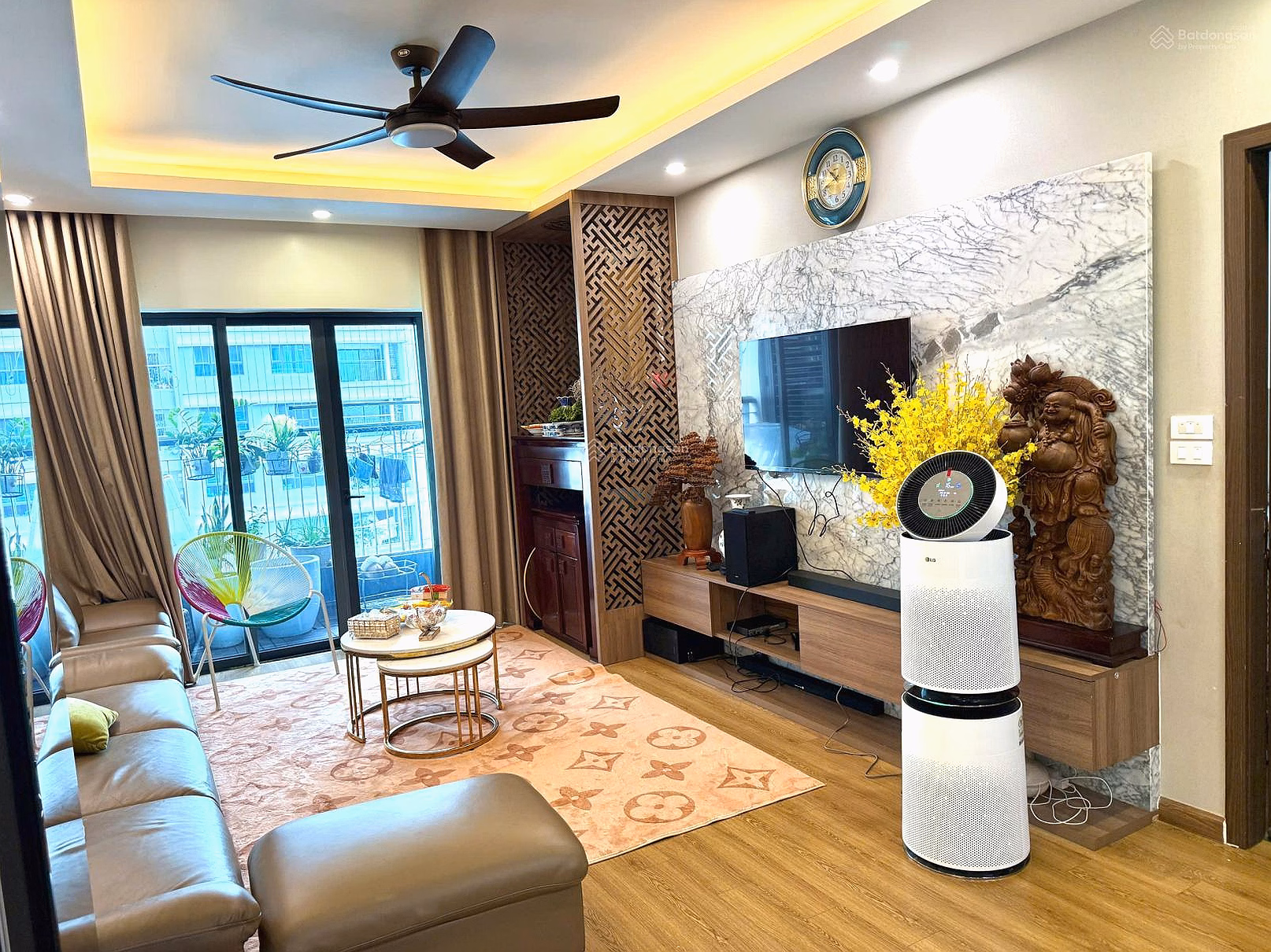Apartment for sale 3N2WC - 106m-VinGardenia 3N Dong Nam with swimming pool view, price 10 billion more. Le Ms Ngan