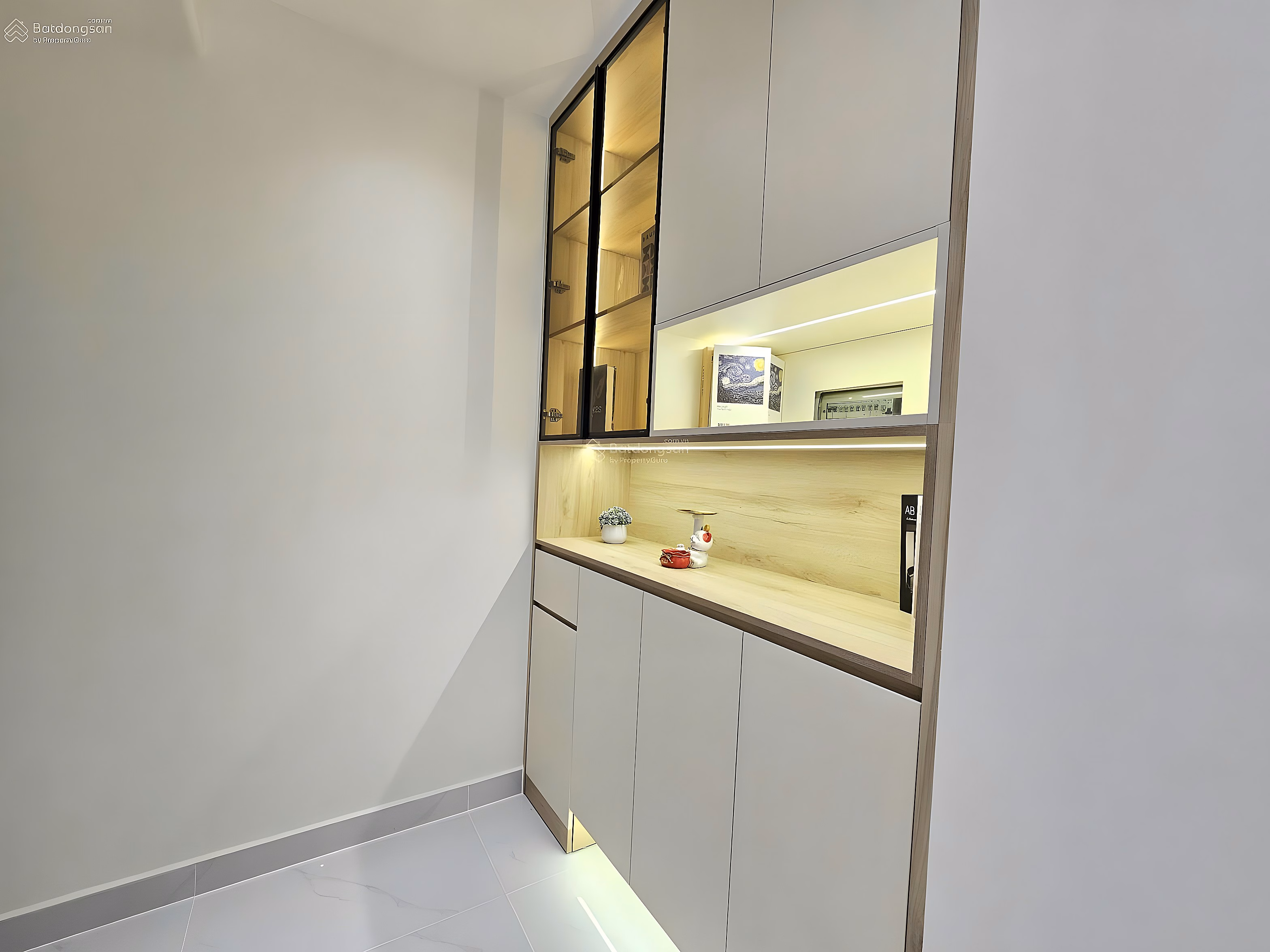 SKY GARDEN 3 APARTMENT FOR SALE, PHU MY HUNG, DISTRICT 7 - 3 BRs, 2 WCs, HIGH QUALITY FURNITURE, ON BOOKING 40 MILLION/MONTH