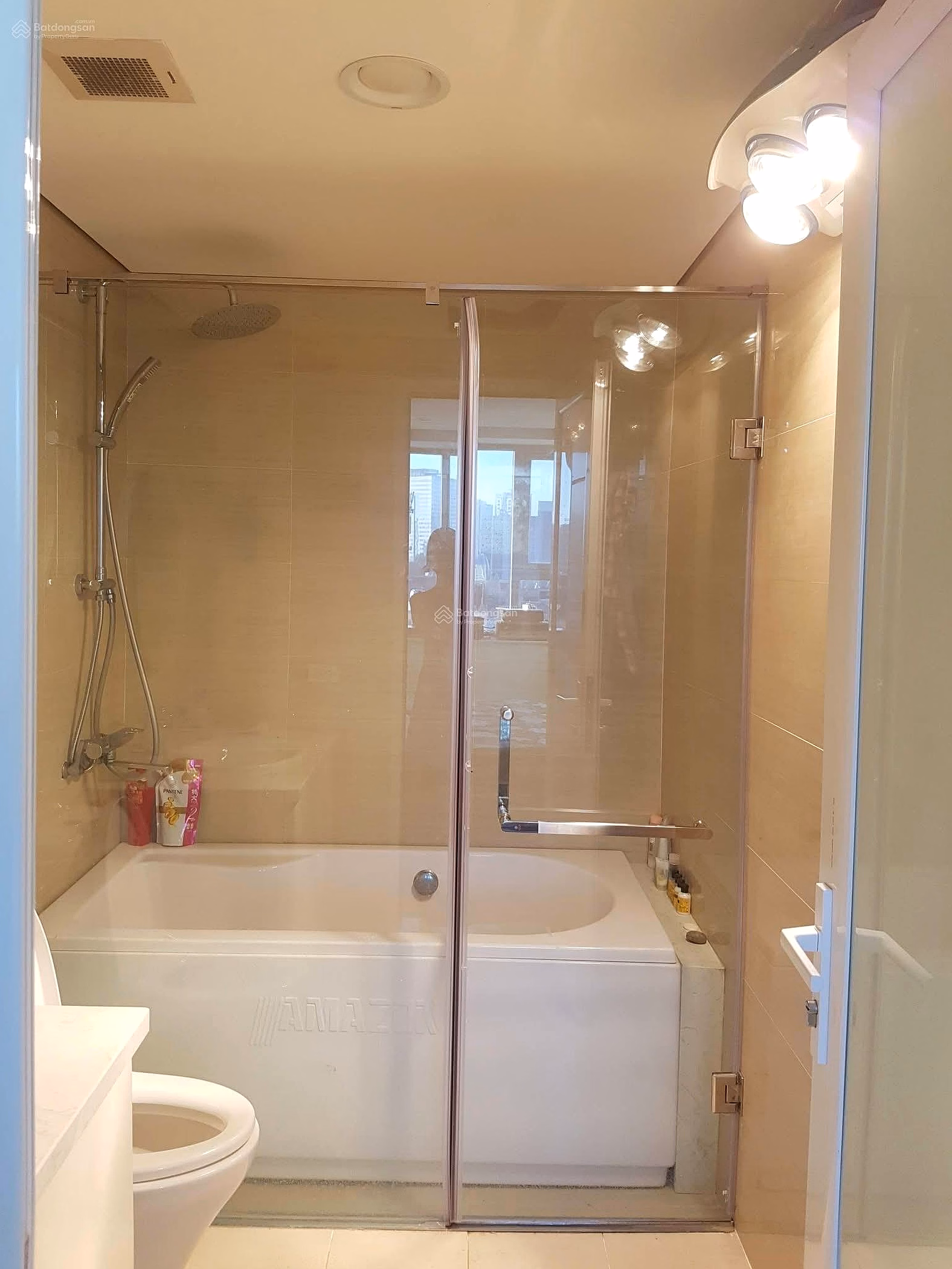 Vinhomes Nguyen Chi Thanh apartment for sale, Dong Da, 12 billion, 86m2 2 bedrooms, fully furnished***
