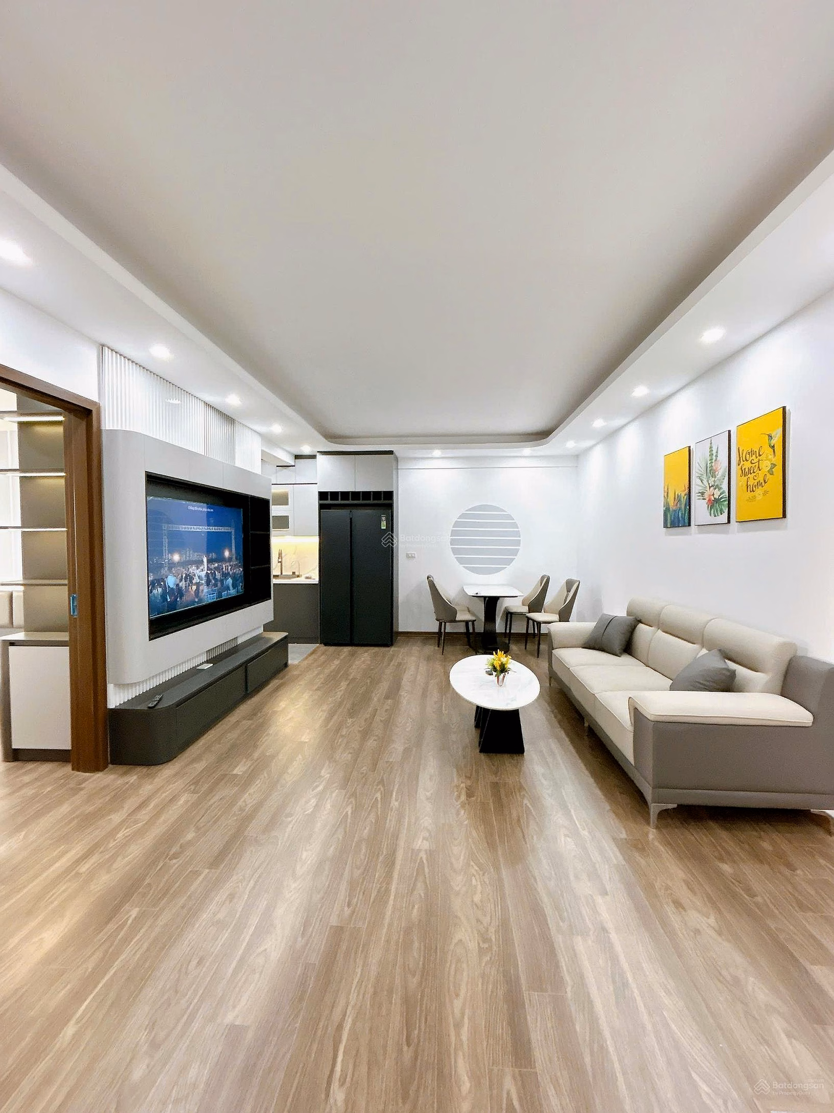 Central Rice City - Southwest Linh Dam 70m2, 2 bedrooms, 2 bathrooms, 100% new, 5.9 billion, red book from original owner