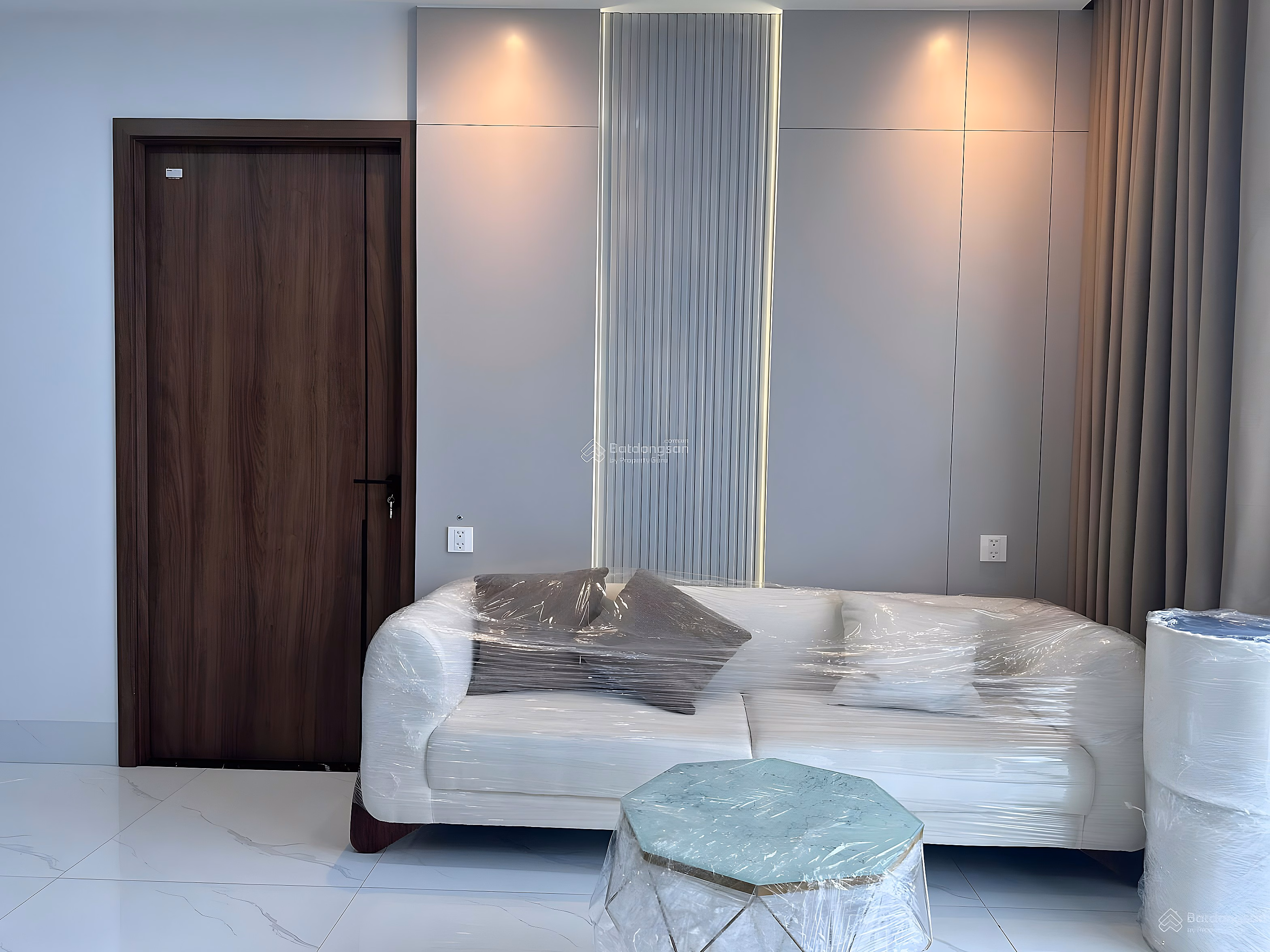 Modern apartment right next to the 5-star Hilton Bach Dang hotel, direct view of the Han River, and fireworks viewing