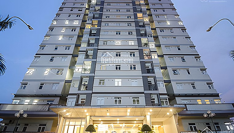 Modern apartment right next to the 5-star Hilton Bach Dang hotel, direct view of the Han River, and fireworks viewing