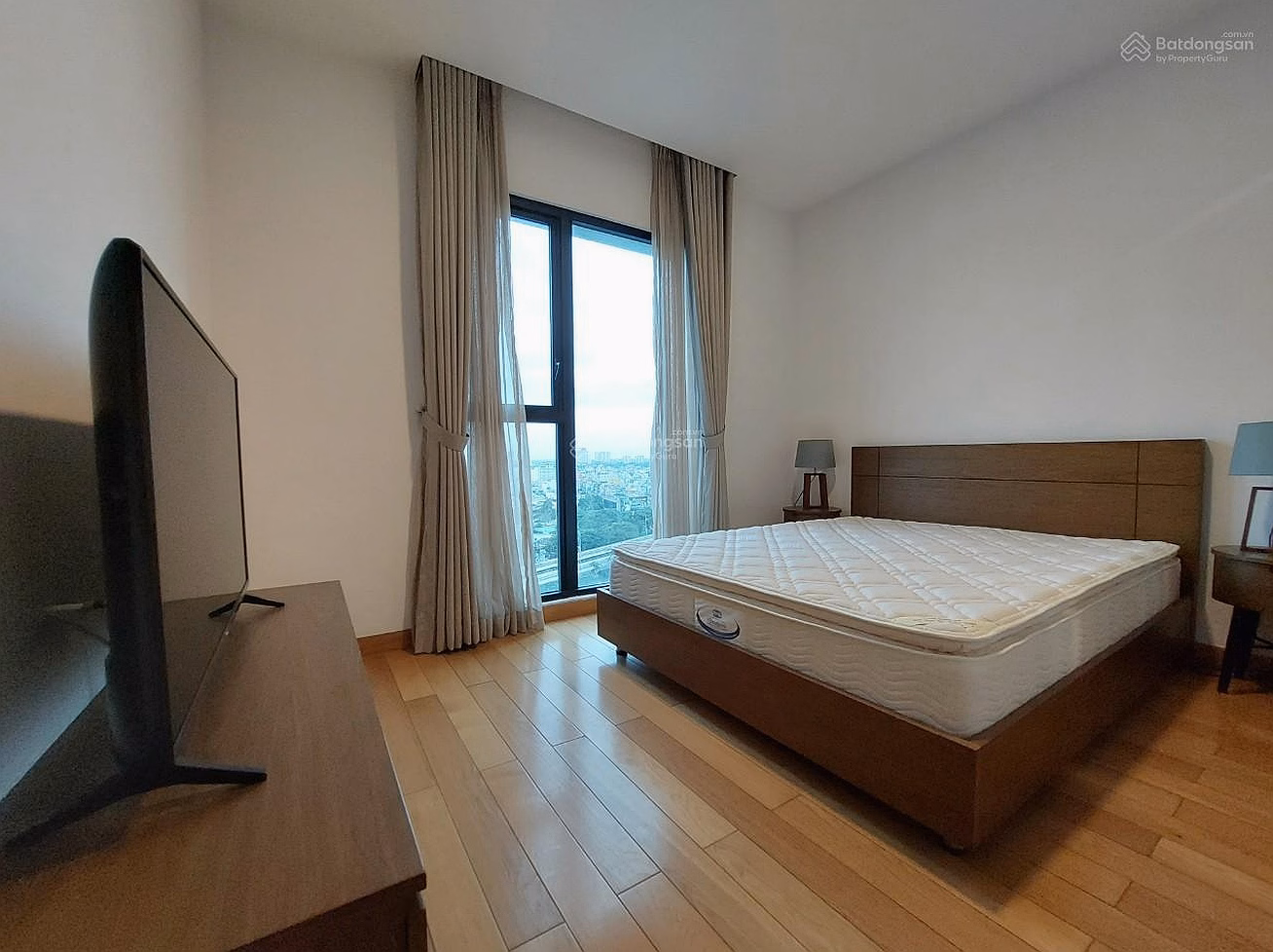 English Below - Urgent sale D1Mension District 1 3 bedrooms with pink book - only 10 billion for immediate transaction (real price)