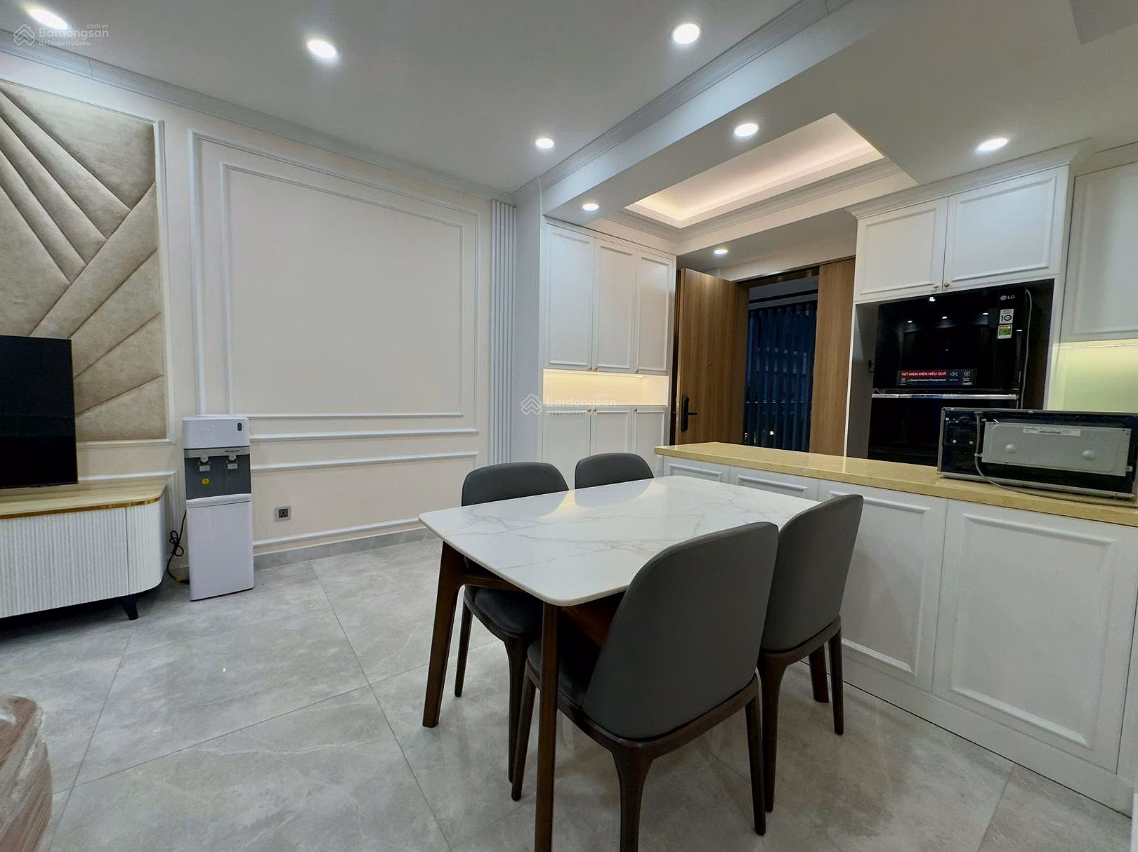 Urgent sale CH Midtown M8 good price. Area 76m2, 2 bedrooms. Full NT. Good price 9,280 billion***