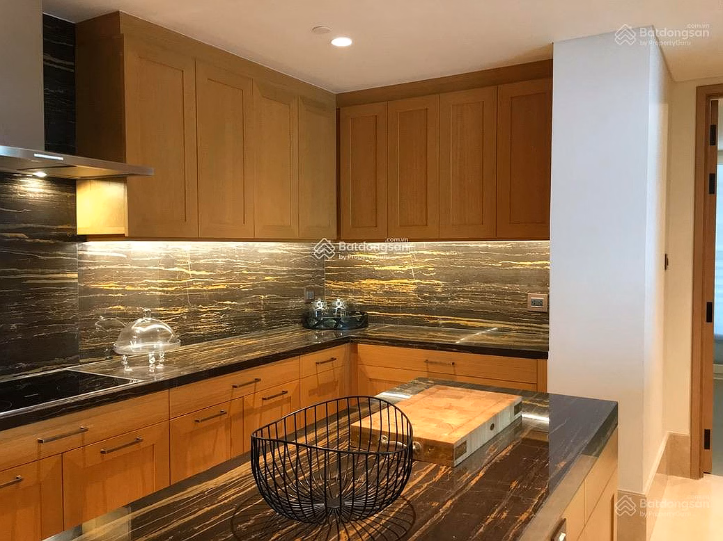 Rare item - Owner needs to transfer 3-bedroom, 217m2 high-floor Albany apartment for 42 billion TL