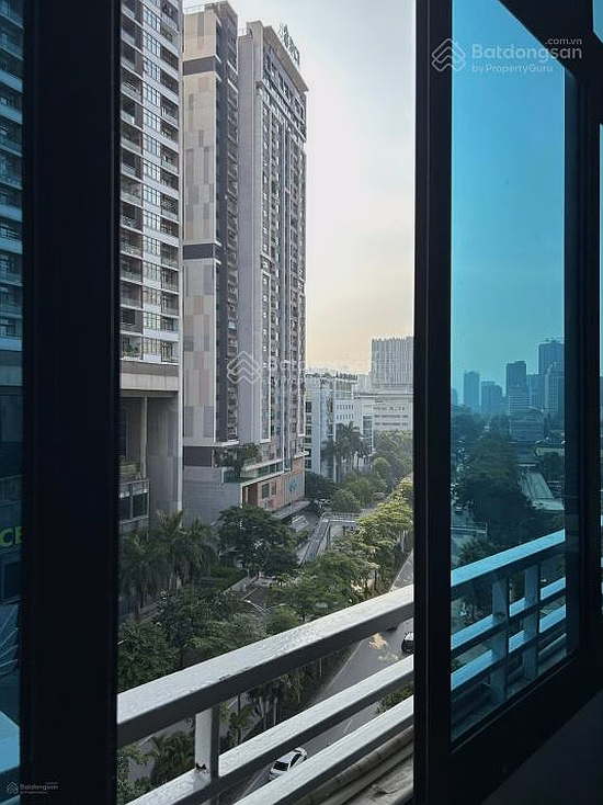 Selling 9th floor corner apartment in My Dinh 76m², 2 bedrooms, original red book, nice view