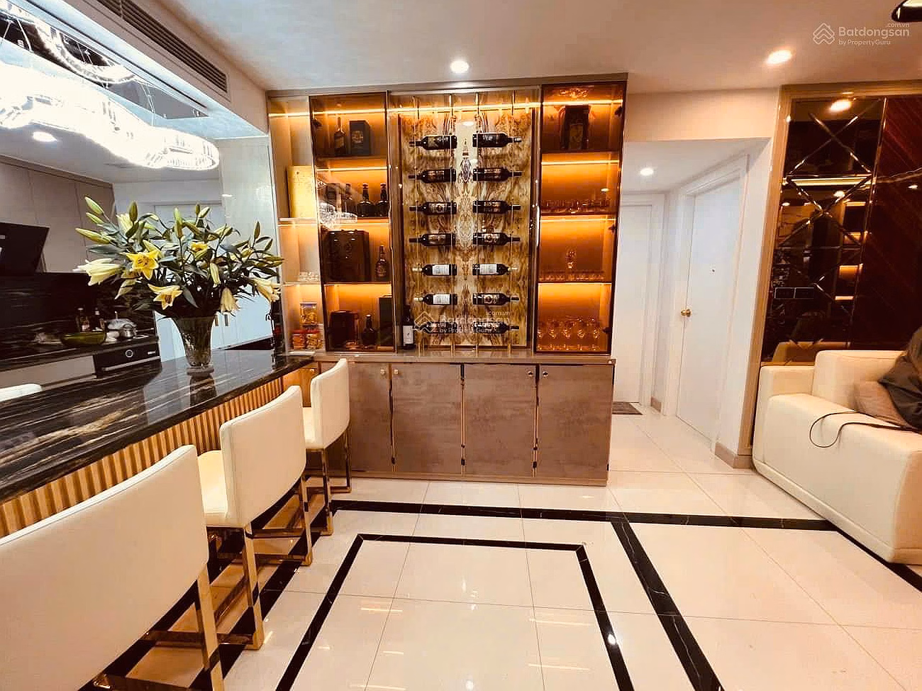 Need money to reduce the price of a modern style 2-bedroom apartment