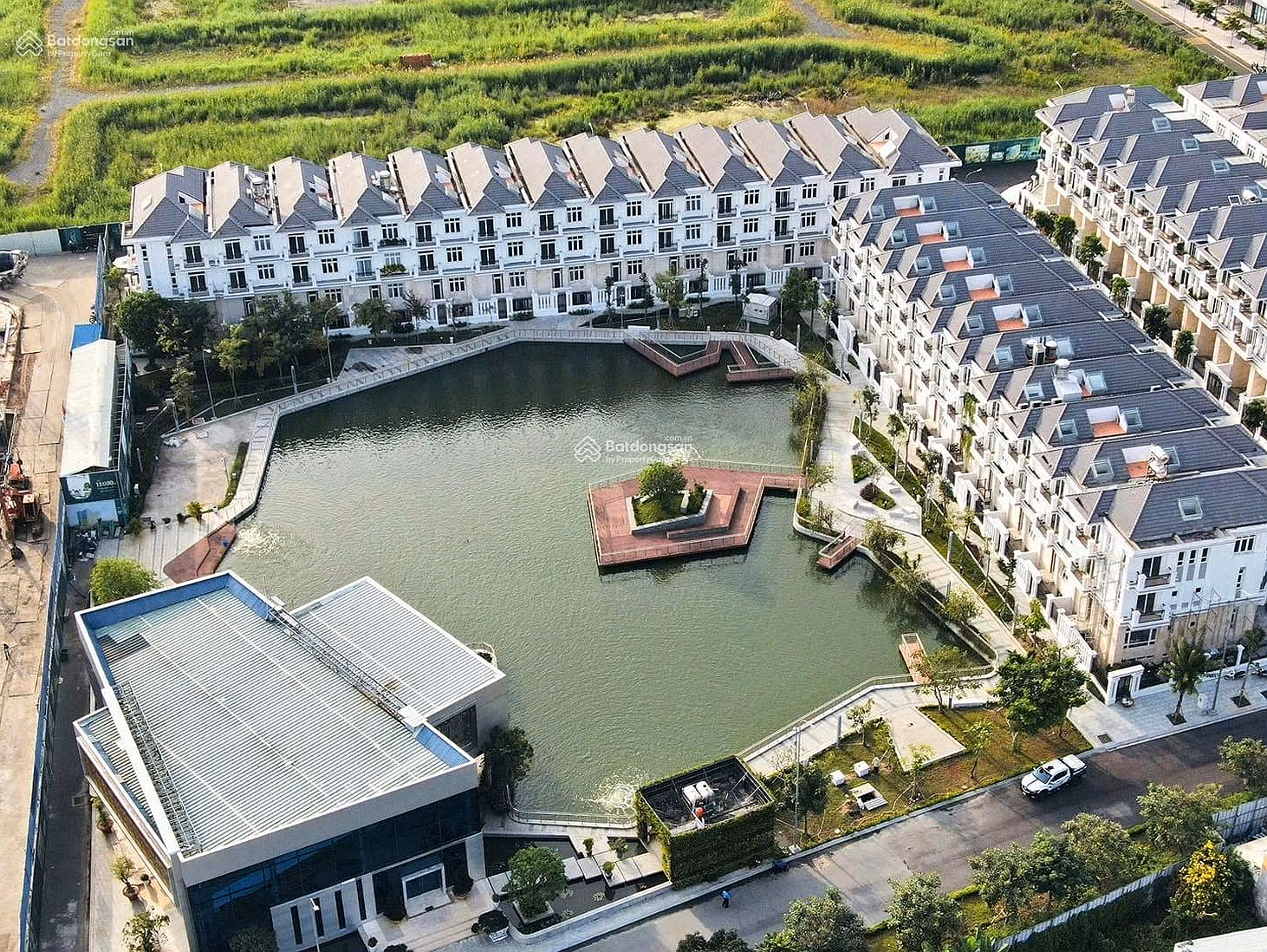 Own The Peak Garden District 7 - Adjacent to Phu My Hung for 2 billion 1. Contact 0933 575 ***