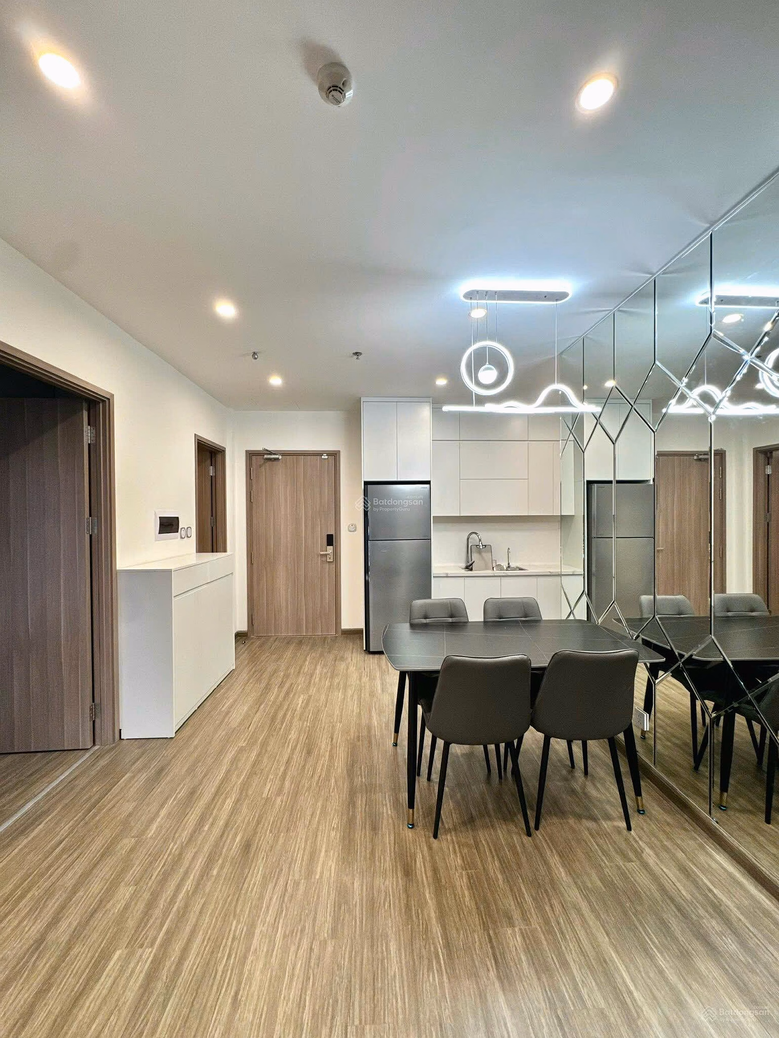 Brand new 2 bedroom 2 bed apartment for rent, fully furnished, 2 balconies, price only 13.5 million/month