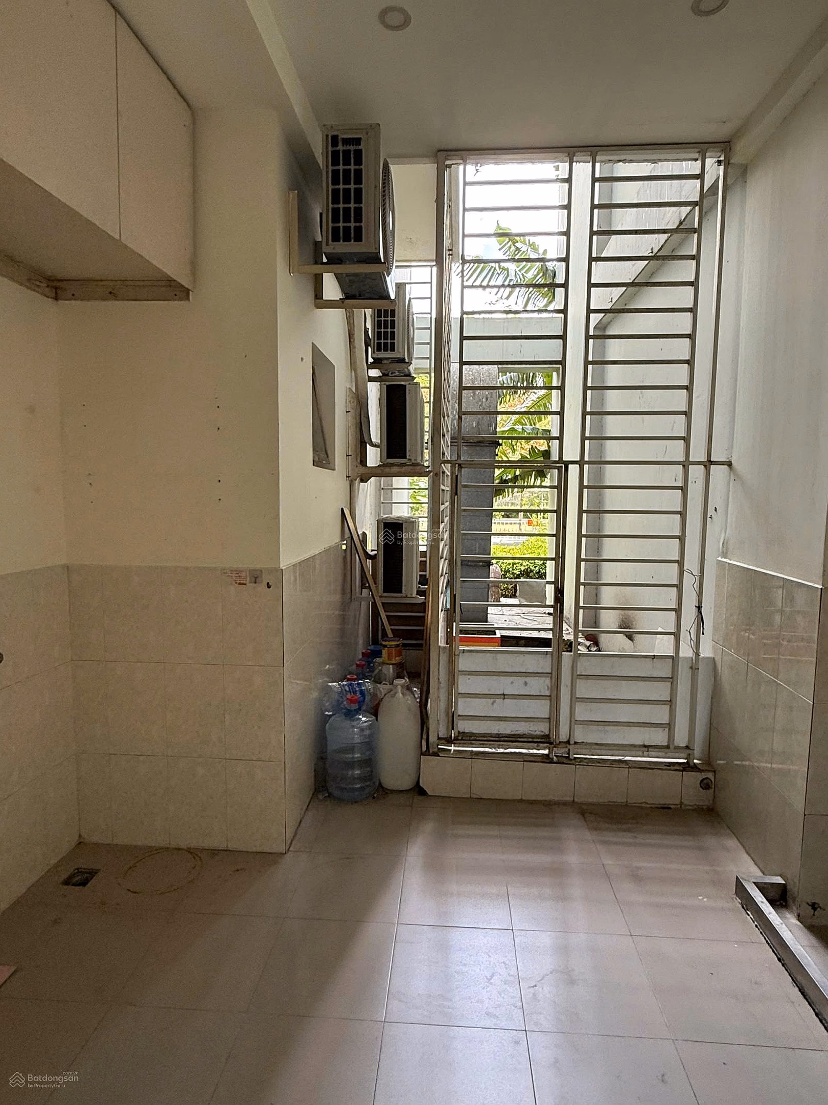 Penthouse apartment for sale in Giai Viet Hoang Anh 854 Ta Quang Buu, Chanh Hung Ward