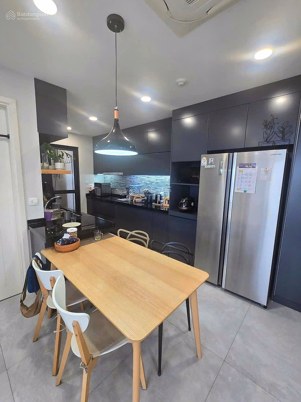 3 Bedroom Apartment for Sale, 109m², Uncertain City View, with Lease Contract