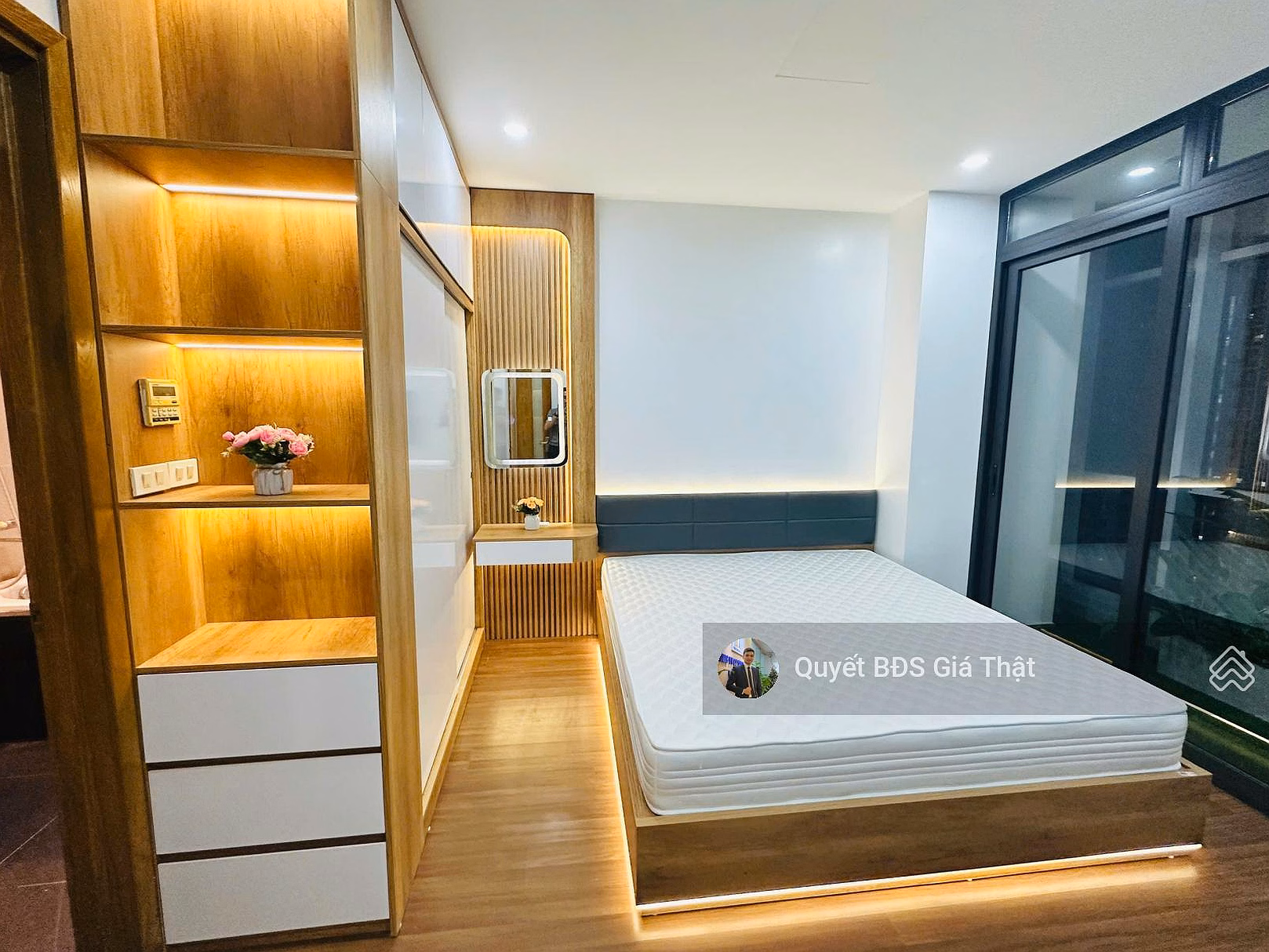 (Real price) owner sells apartment 100m² 3 bedrooms + 2 bathrooms middle floor fully furnished CC Euro Window