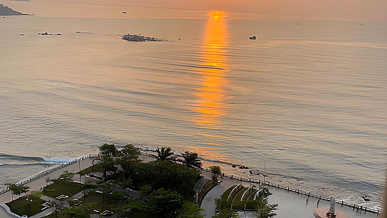 Apartment for rent with 2 bedrooms, 2 bathrooms, airy all day, city park view + sea view, price only 6.5 million