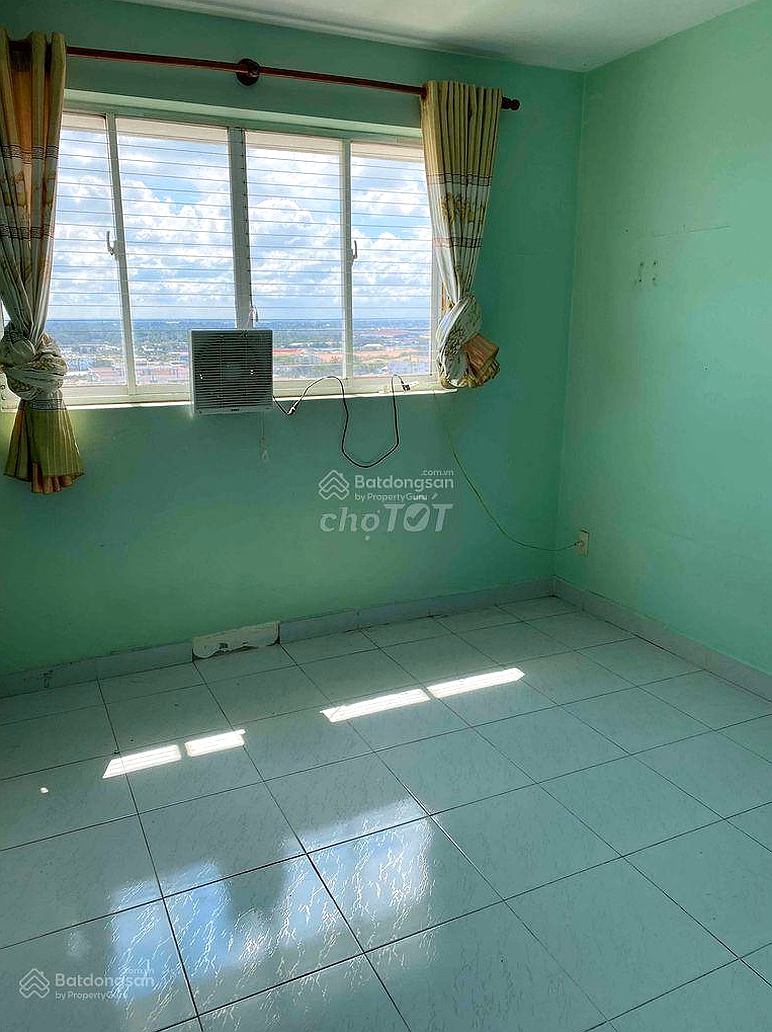 Owner needs to sell apartment 109 Nguyen Bieu, Ward 1, District 5, area 55m2