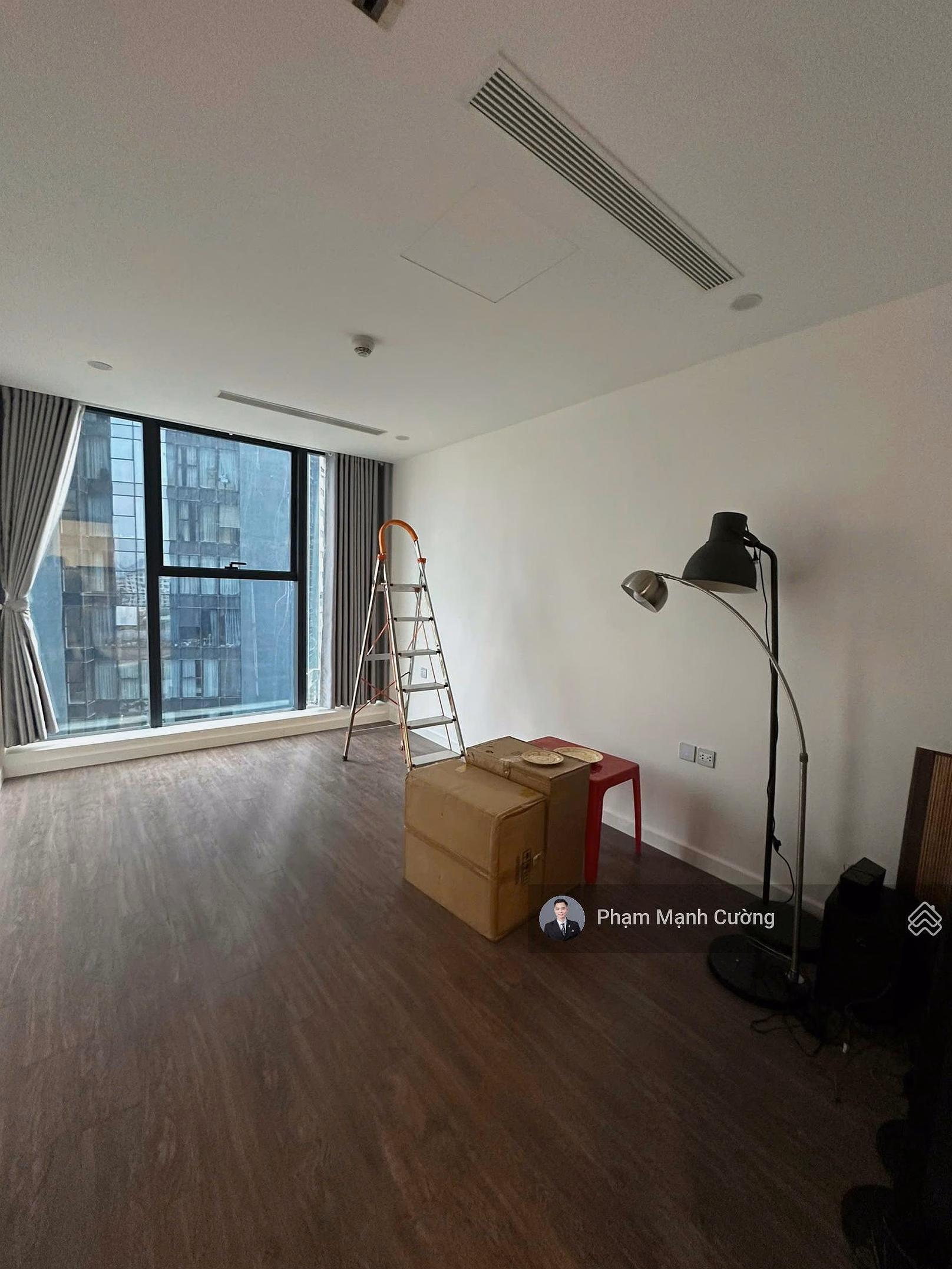 Sunshine City for rent 3 bedrooms 2 bathrooms | 23 million to move in for a day - fully furnished + corner apartment
