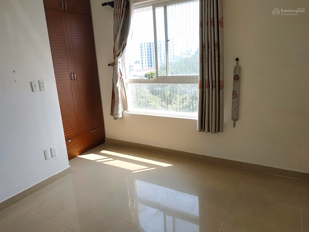 [Real owner news] Apartment 155 Nguyen Chi Thanh District 5 - 65m² - 2 bedrooms - One owner - Price 4 billion