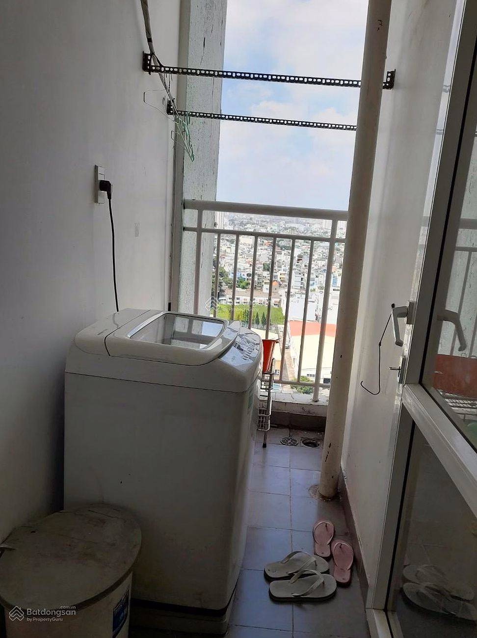 Selling 1 bedroom, 1 bathroom apartment at apartment 8X Dam Sen, selling price 2.6 billion, 49m2, pink book