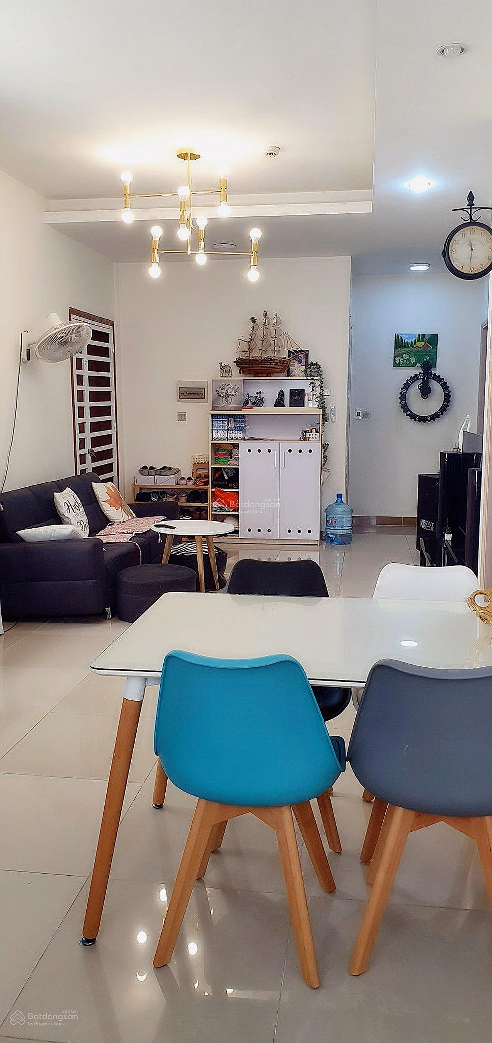 Era Town apartment for sale in District 7, area 90m2-2 bedrooms-2 bathrooms, fully furnished. Price: 3 billion 1
