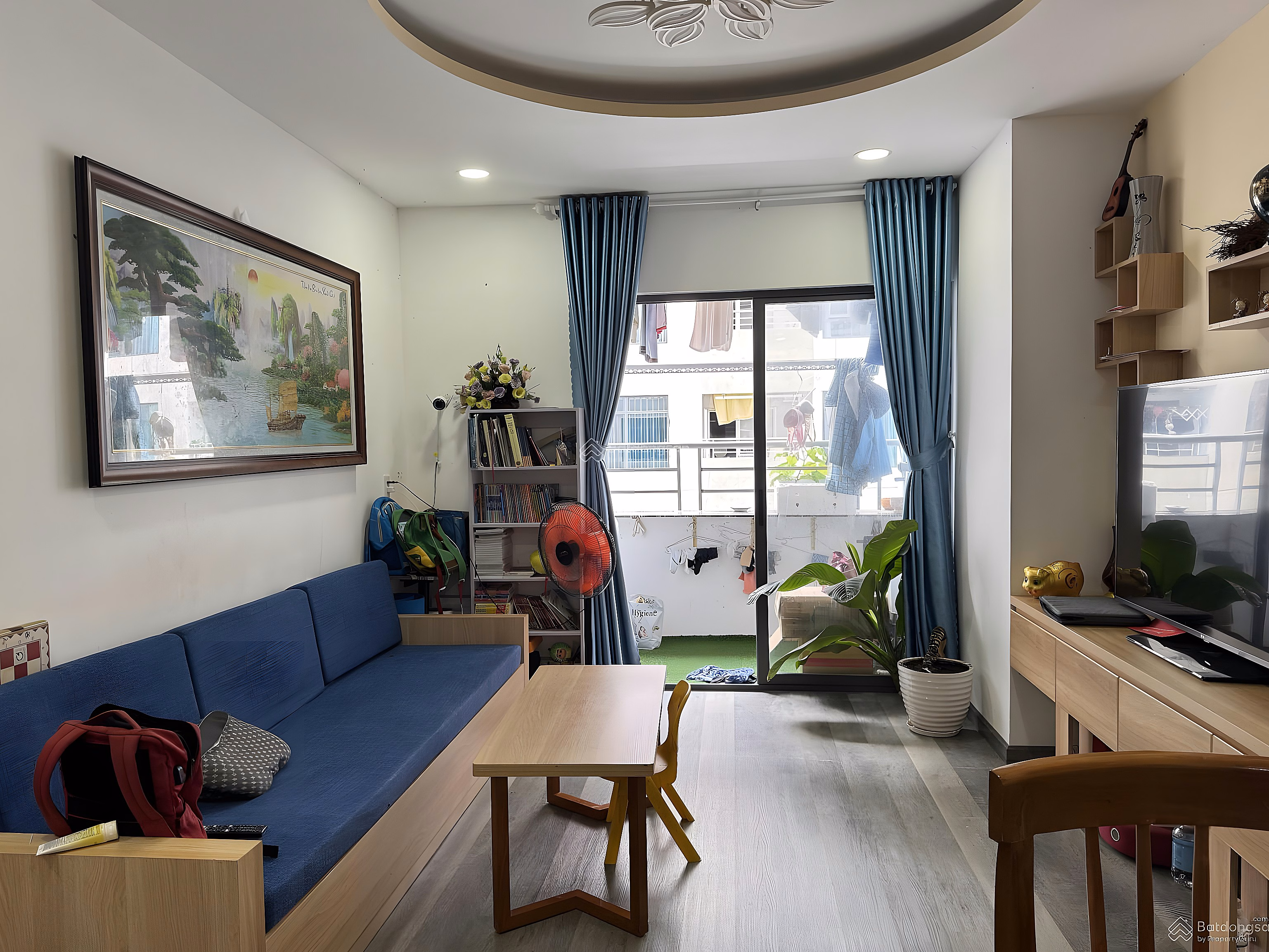 With a large apartment with a diagonal view of the sea, customers should not miss this opportunity