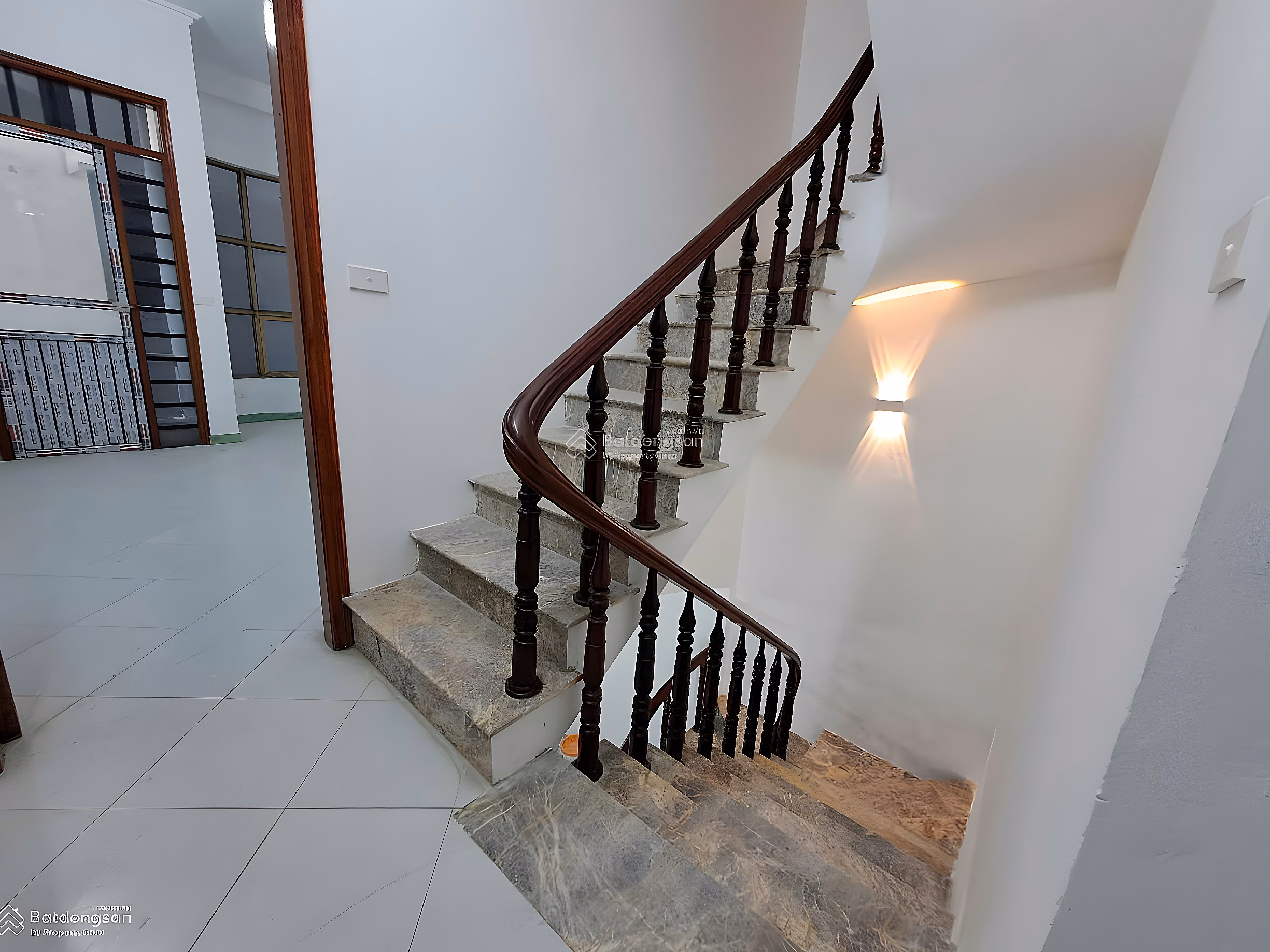 Owner needs to sell house in Trau Quy center, Gia Lam - 3 bedrooms, 2 bathrooms - Price only 7.9 billion
