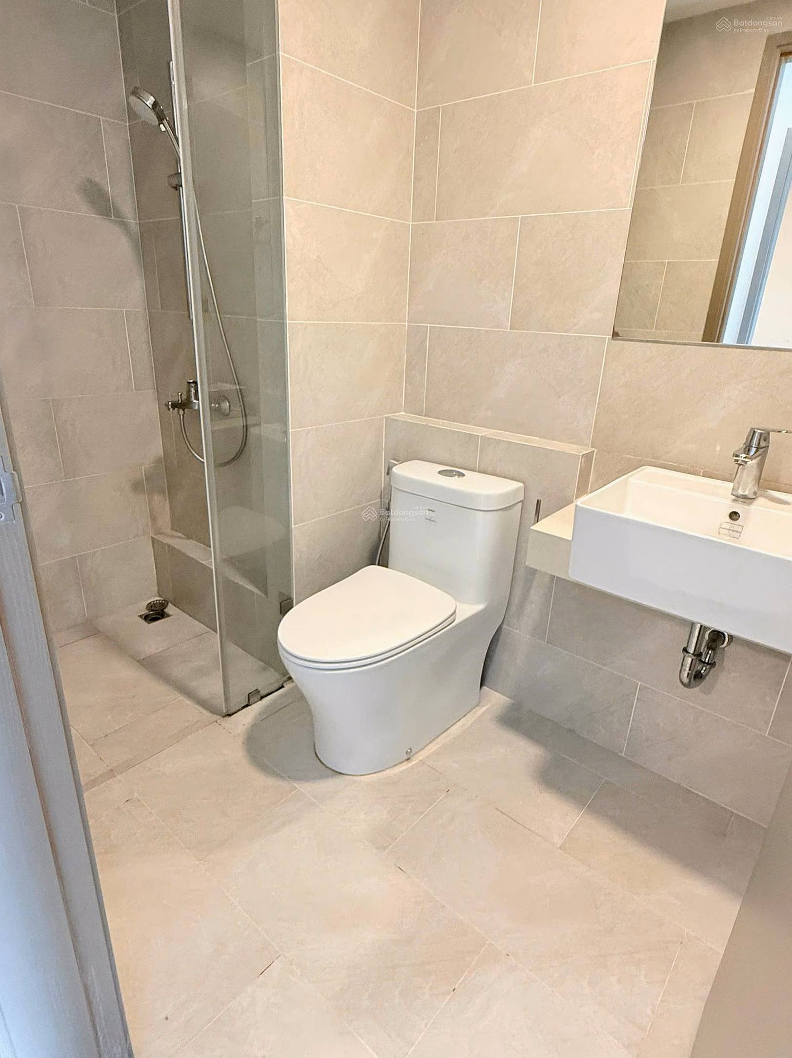 Westgate 2 bedroom apartment with park view - 100% new house - Ready book - 70% loan support