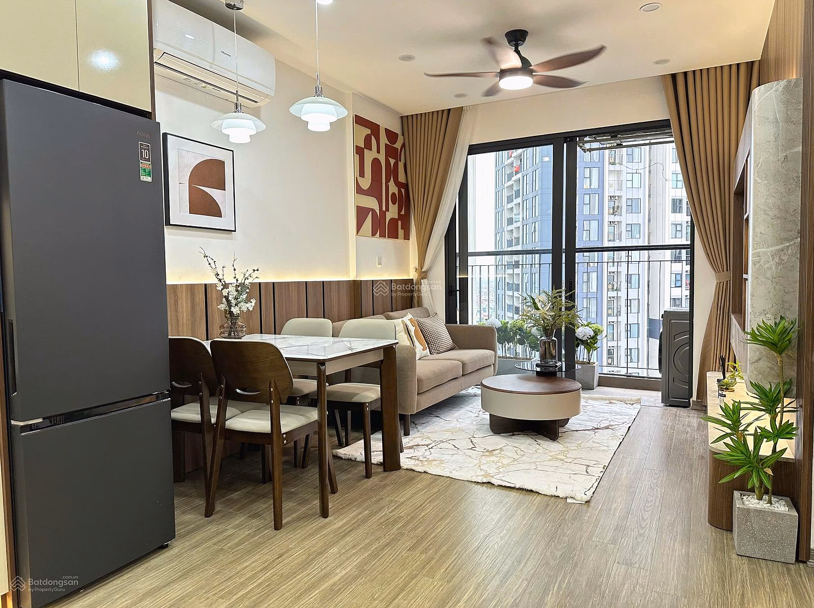 Owner sells 1 bedroom +, 43m2 for 3.3 billion The Sakura Vinhomes Smart City, Tay Mo, Hanoi
