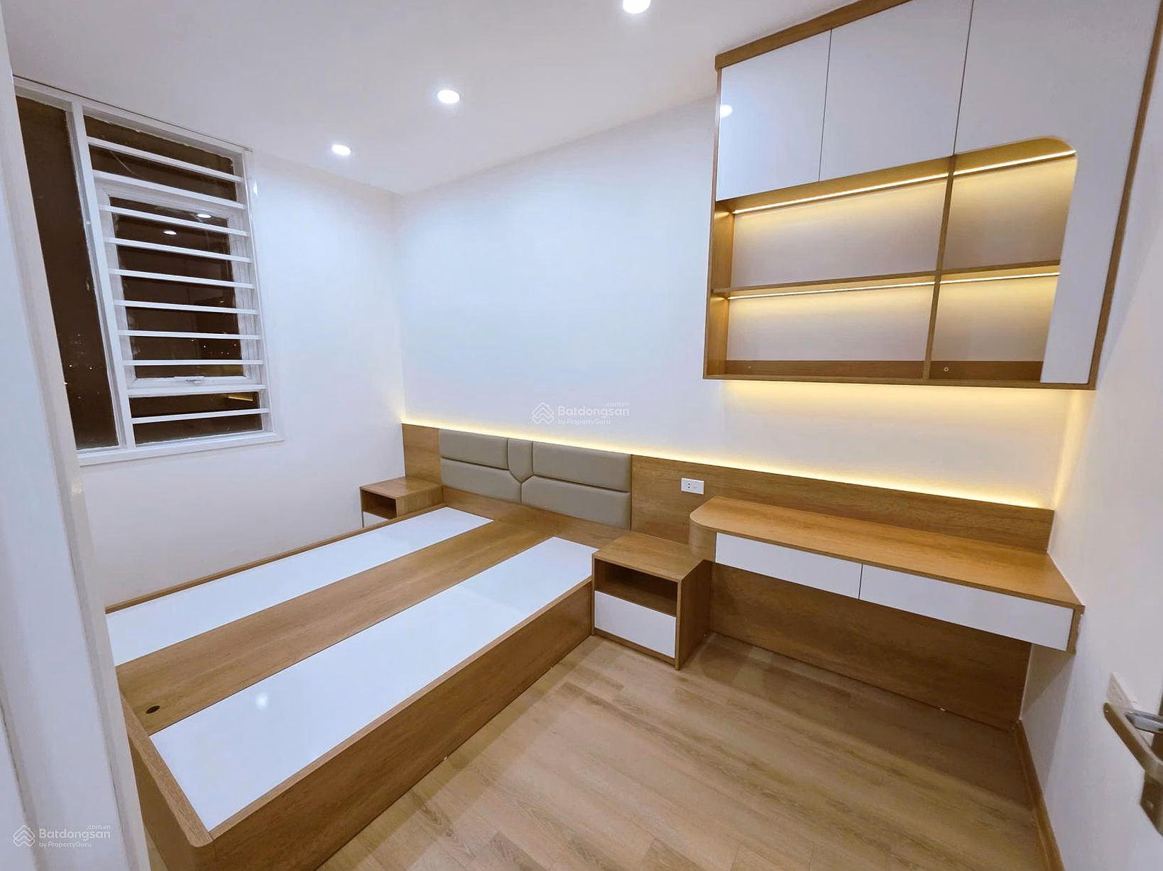For sale corner apartment 65m², 2nd floor, 2 bedrooms, open view, beautiful floor, Tay Mo functional urban area, Hanoi