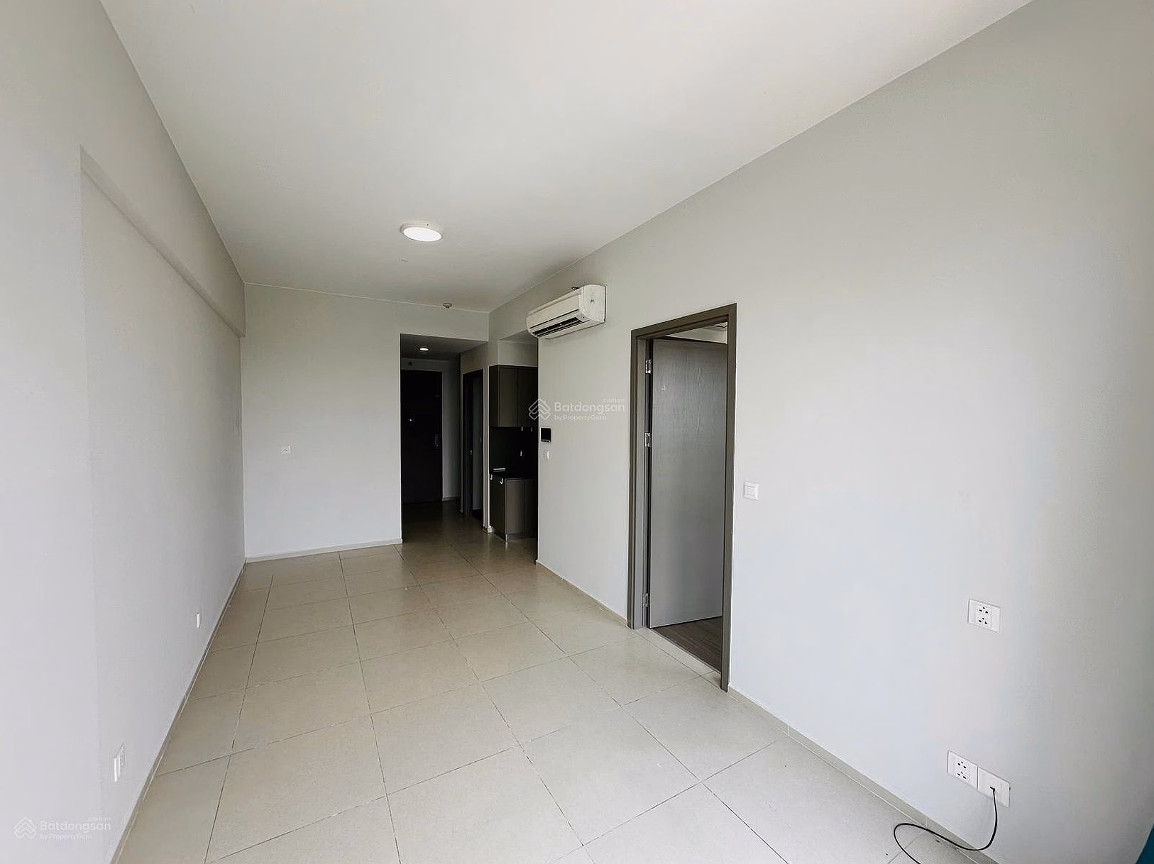 Westgate Apartment - 2 bedroom apartment priced at 2 billion 690 - View District 1 - Book ready
