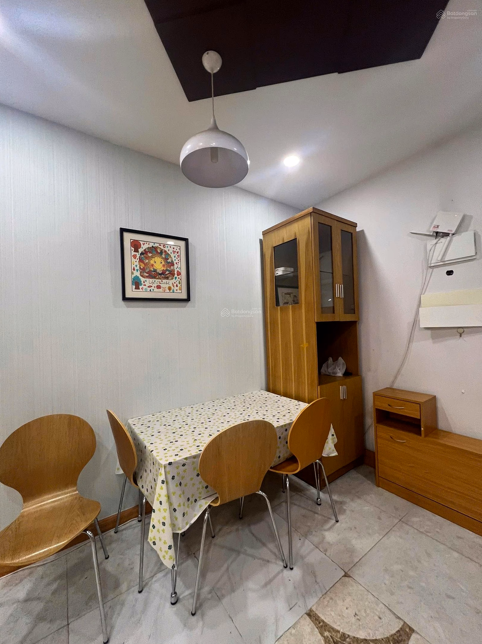 Selling 1 bedroom, 1 bathroom apartment with ready-made rental contract near the airport, fully furnished as shown, price only 3.9 billion 53m2