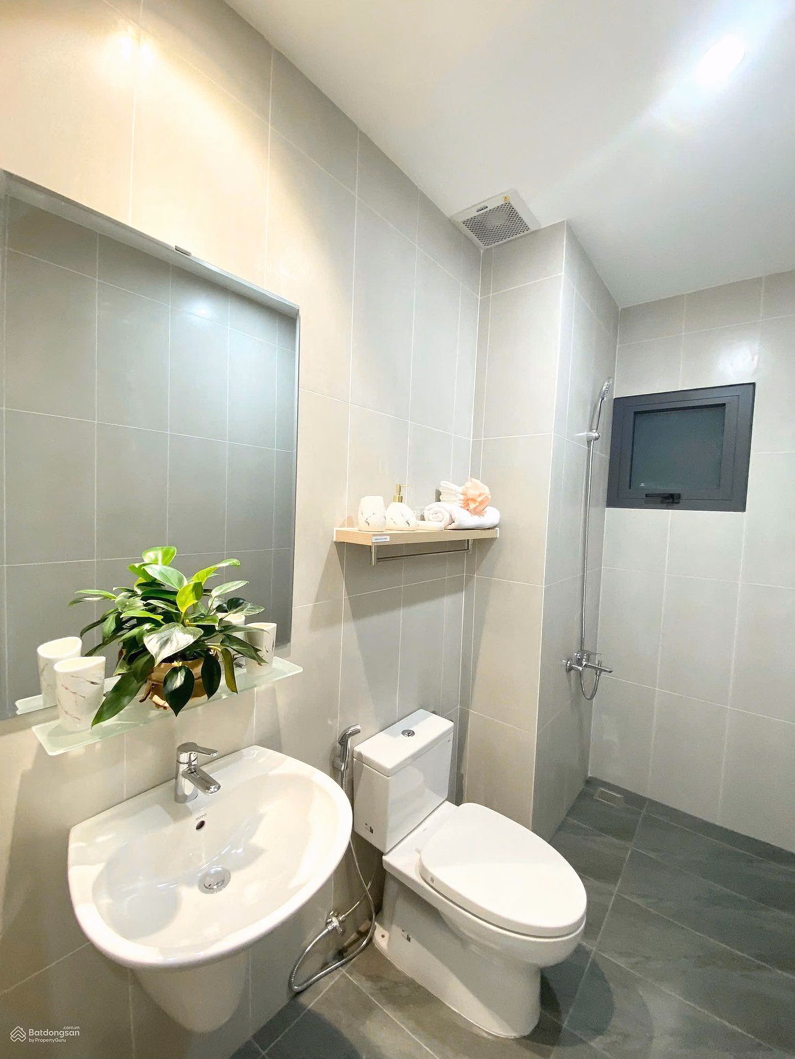 Apartment for sale at Investco Babylon, great price 4.35 billion, 77m2, 2 bedrooms, 2 bathrooms, Tan Phu, beautiful apartment